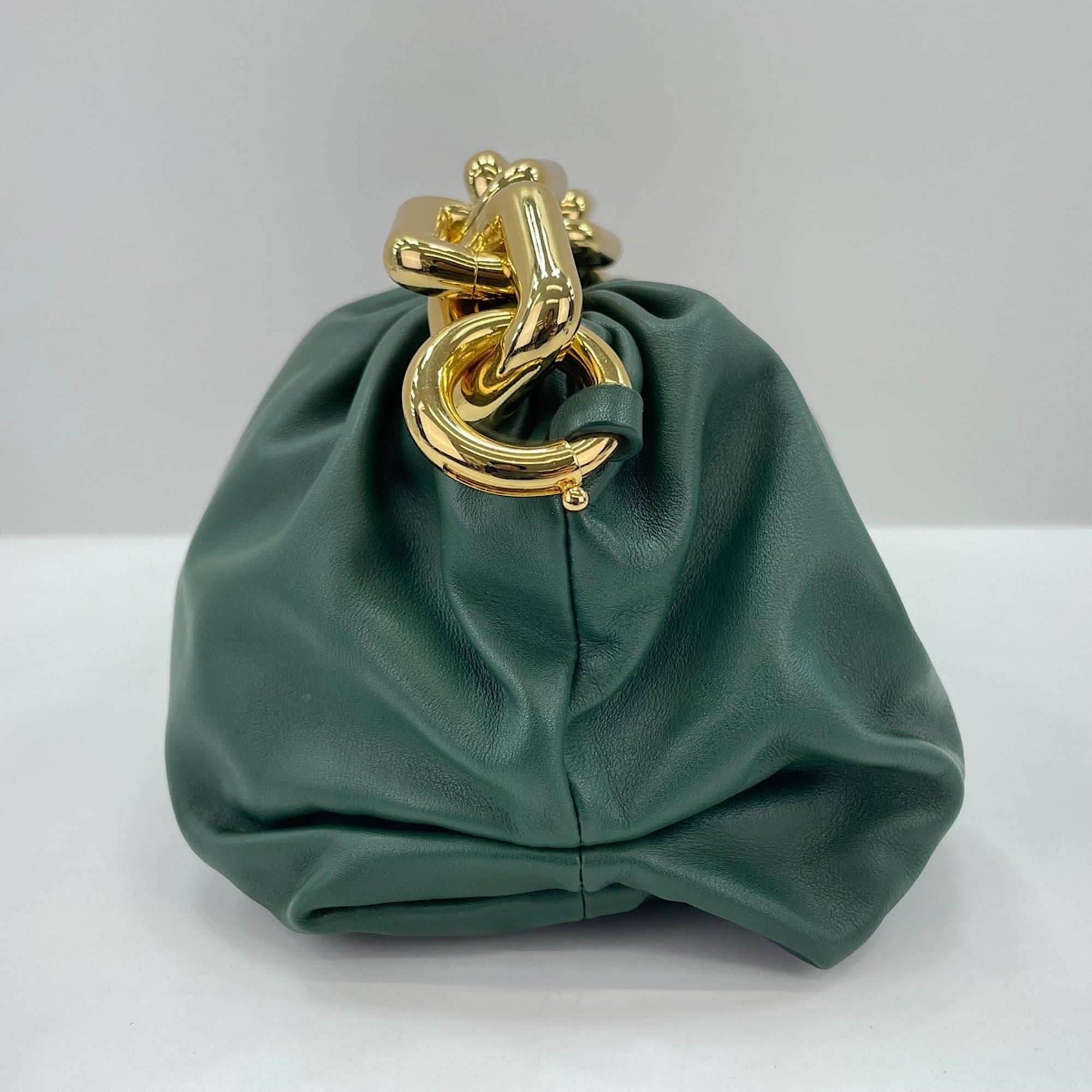 Bottega Veneta Green Pouch Shoulder Bag (Pre-Owned)