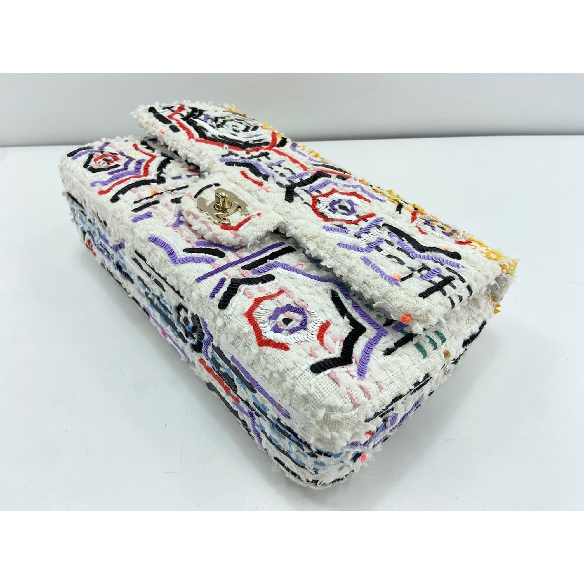 Chanel Multi-Color Shoulder Bag (Pre-Owned)