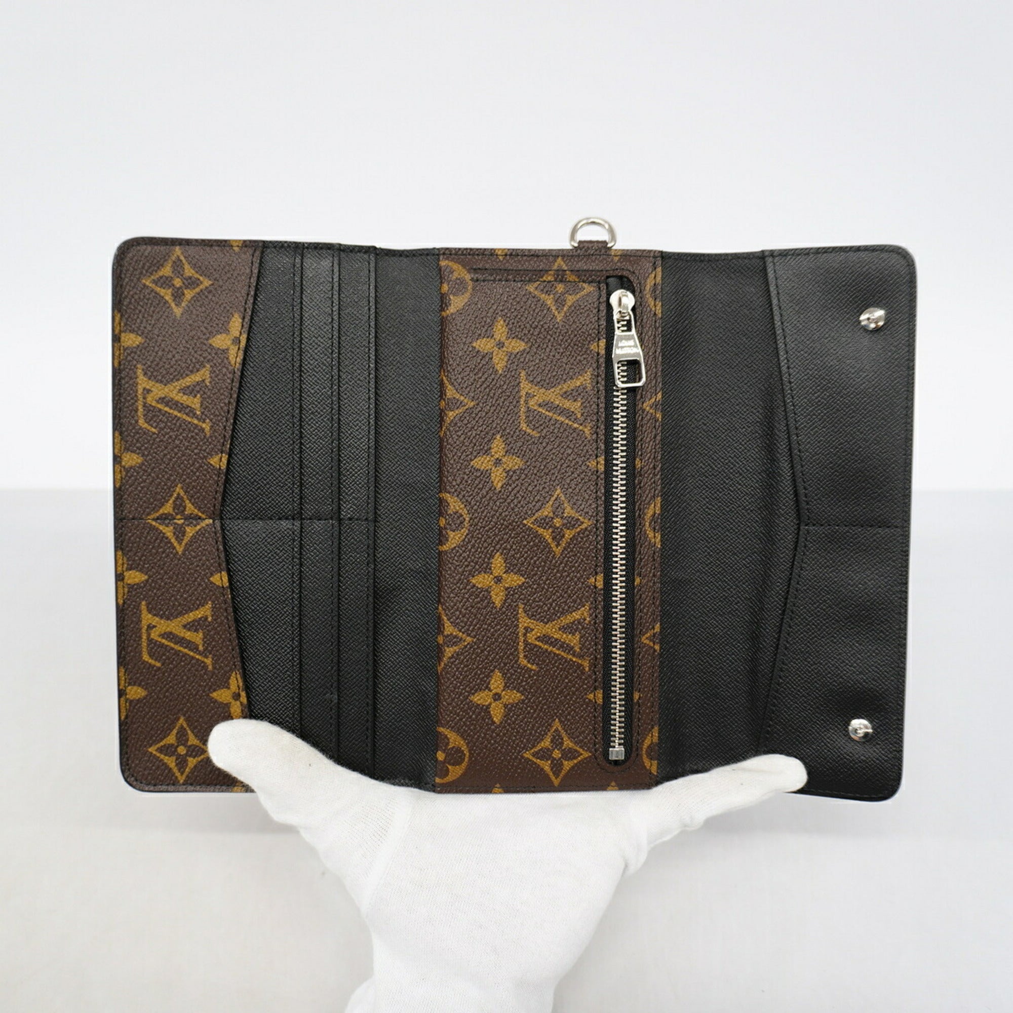 Louis Vuitton Black Brown Wallet (Tri-Fold) (Pre-Owned)