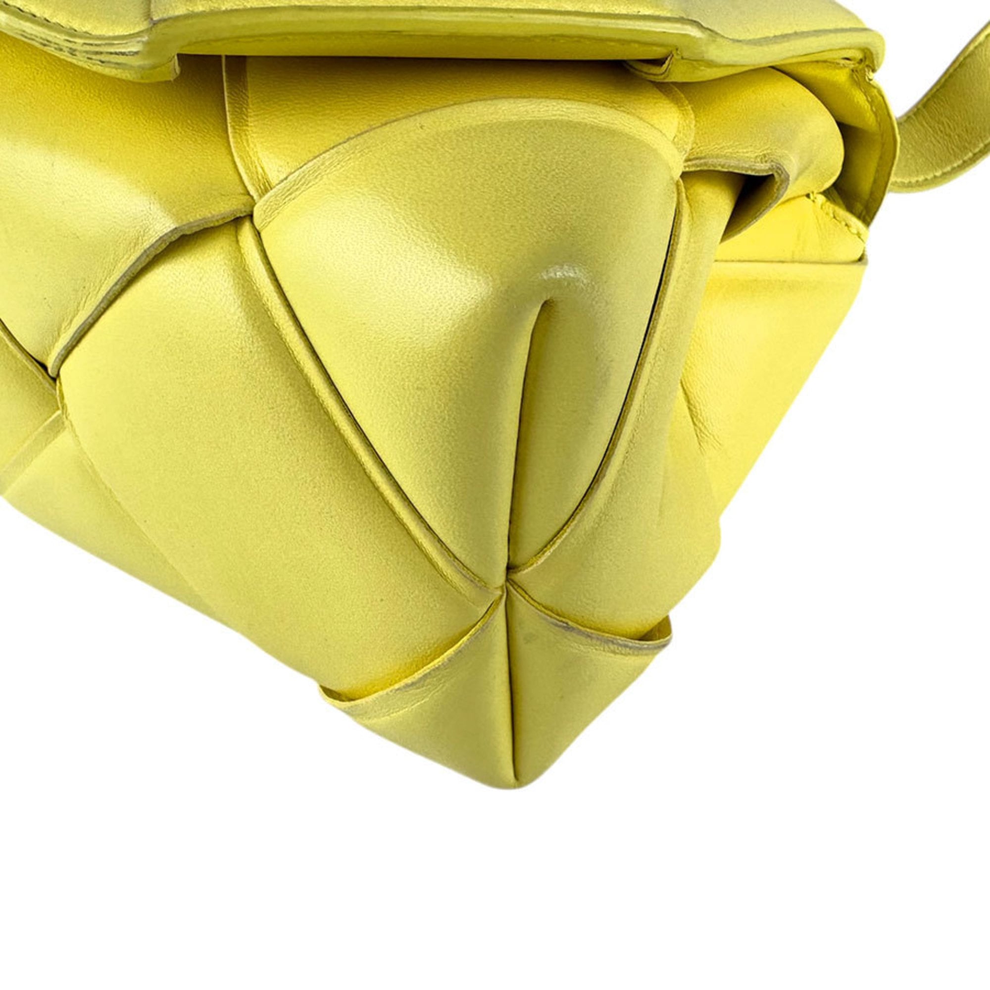 Bottega Veneta Yellow Leather Shoulder Bag (Pre-Owned)