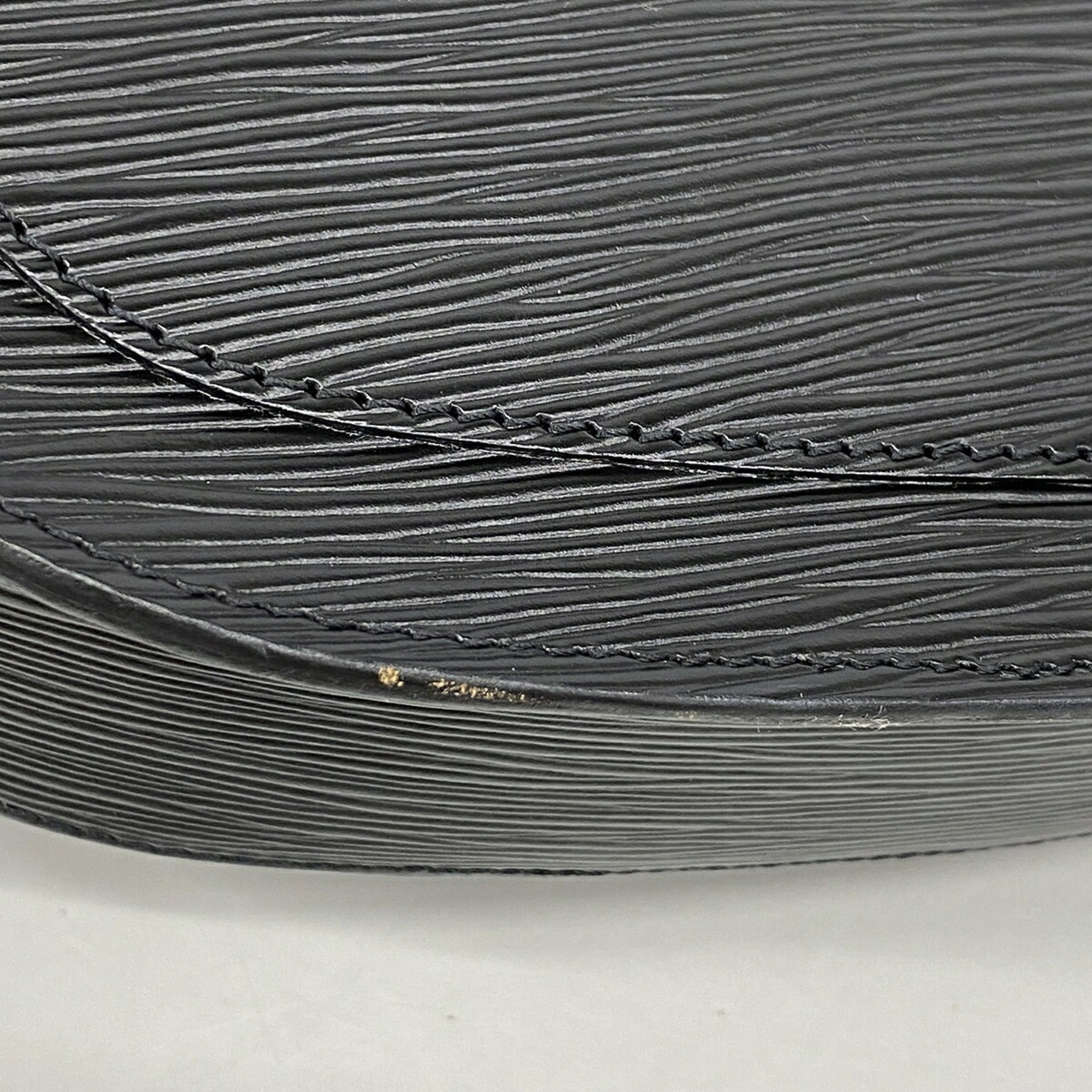Louis Vuitton Noir Shoulder Bag (Pre-Owned)