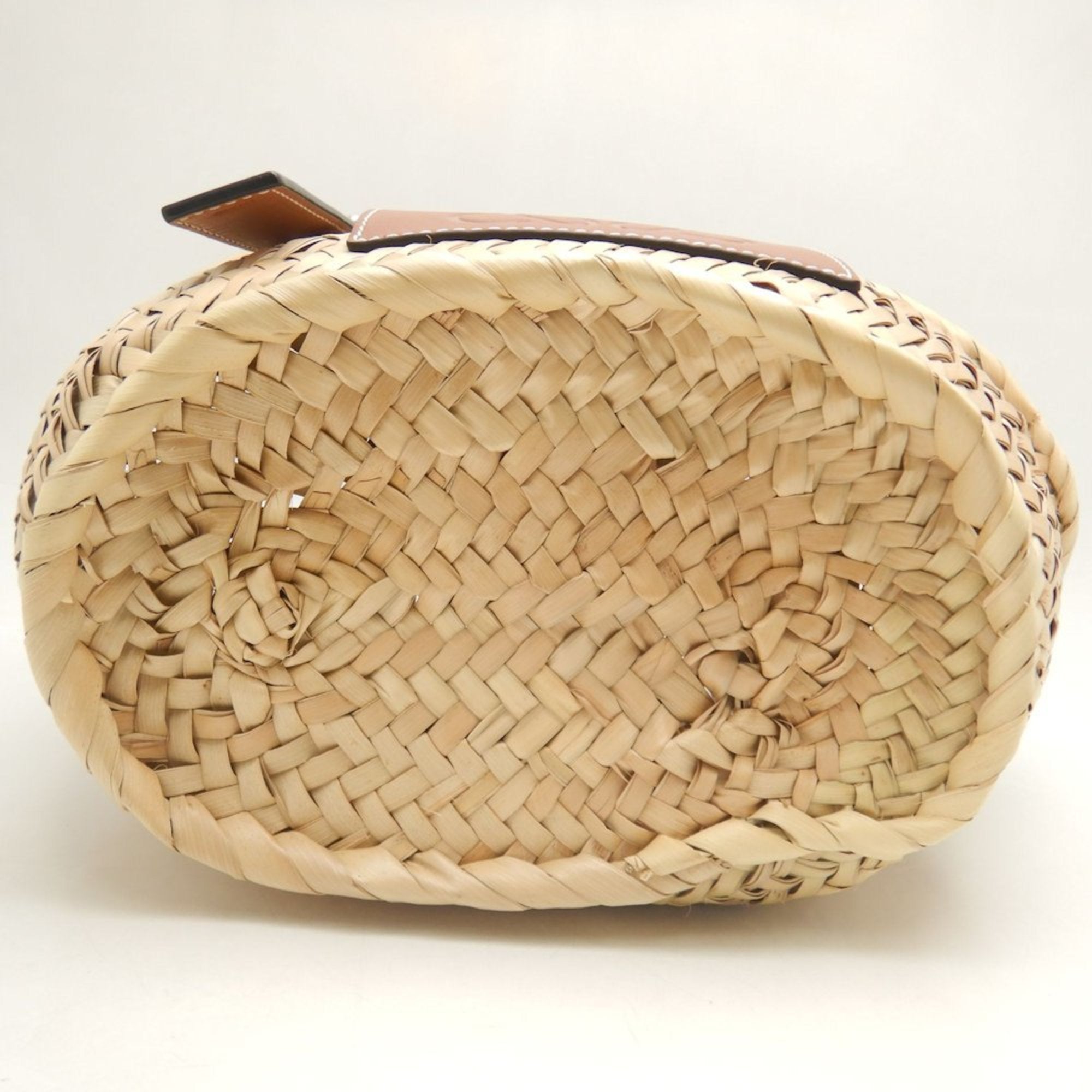 Loewe Camel Straw Leather Basket Handbag (Pre-Owned)