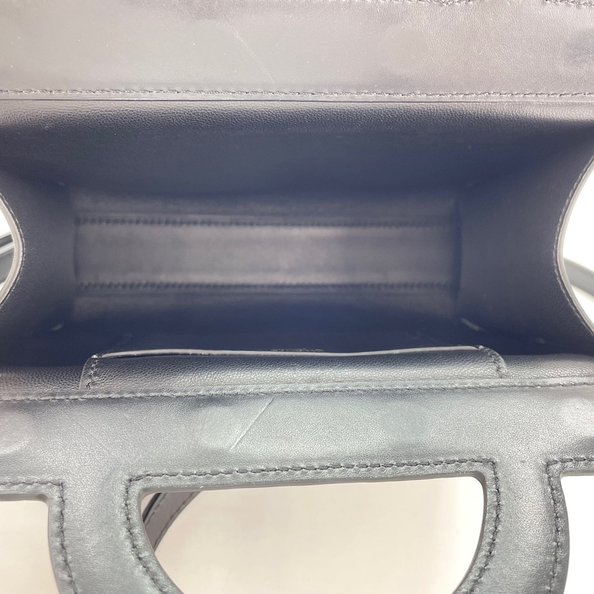Valentino Black Handbag Shoulder Bag (Pre-Owned)