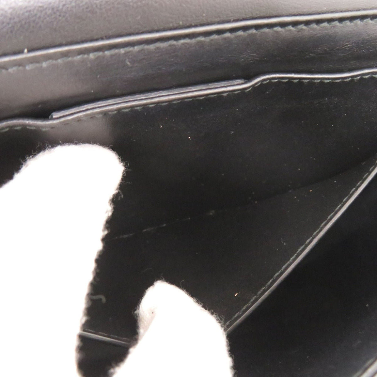 Salvatore Ferragamo Black Patent Leather Shoulder Bag (Pre-Owned)