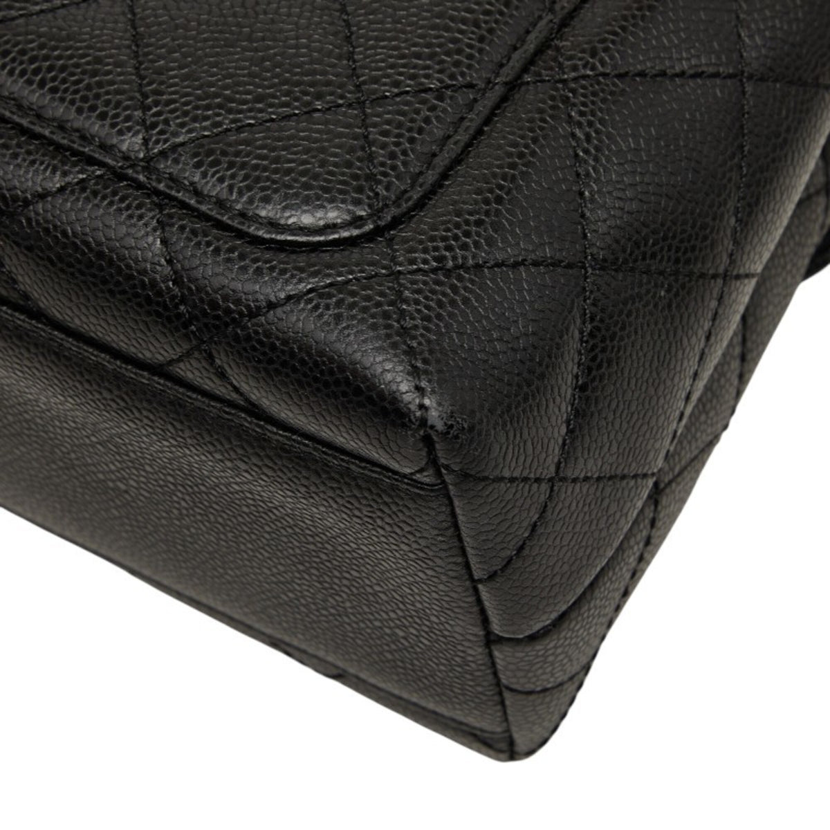Chanel Black Grained Calfskin Handbag (Pre-Owned)