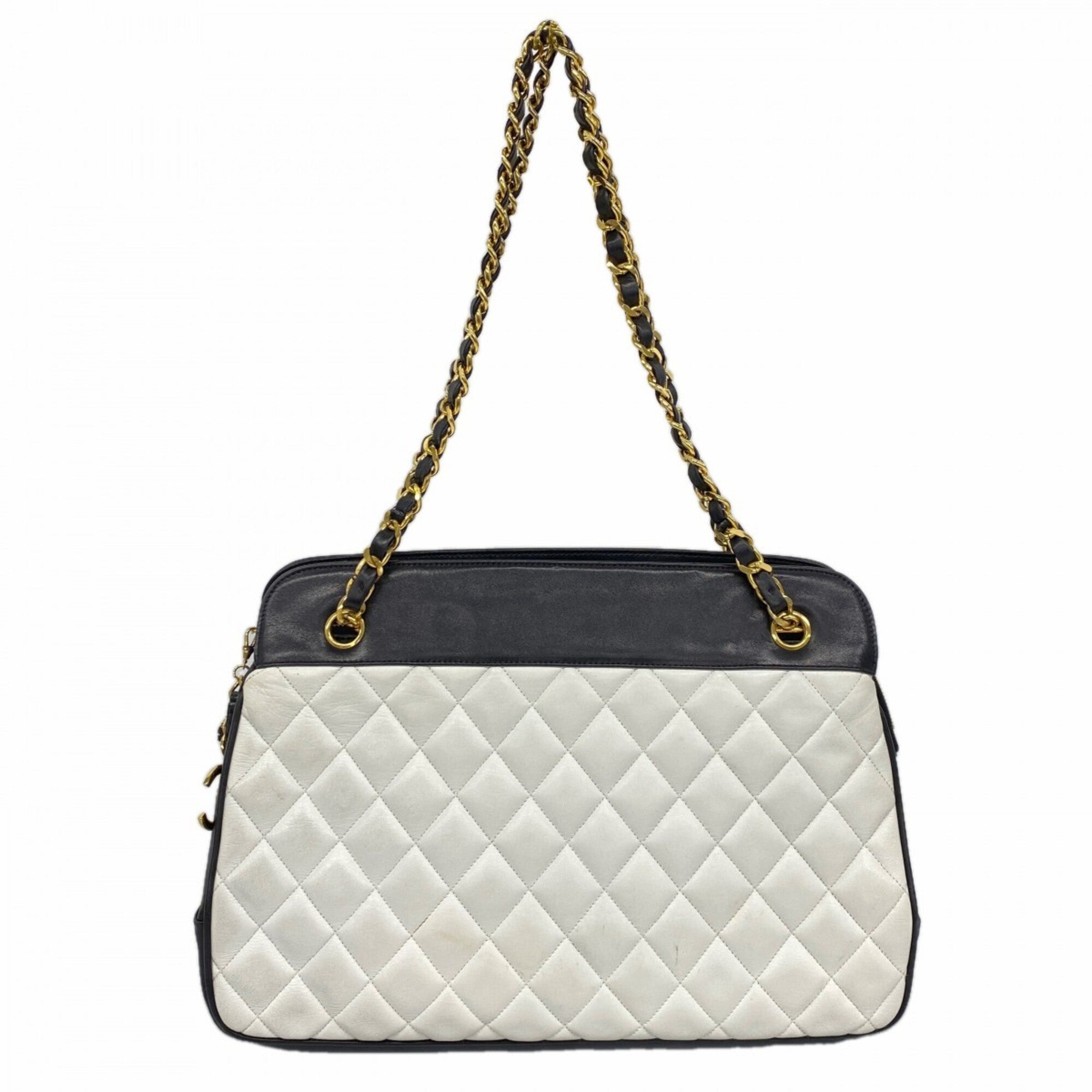 Chanel Black White Leather Shoulder Bag (Pre-Owned)