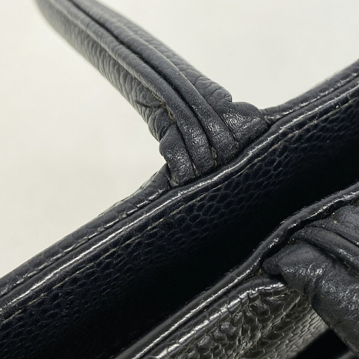 Chanel Black Grained Calfskin Tote Bag (Pre-Owned)