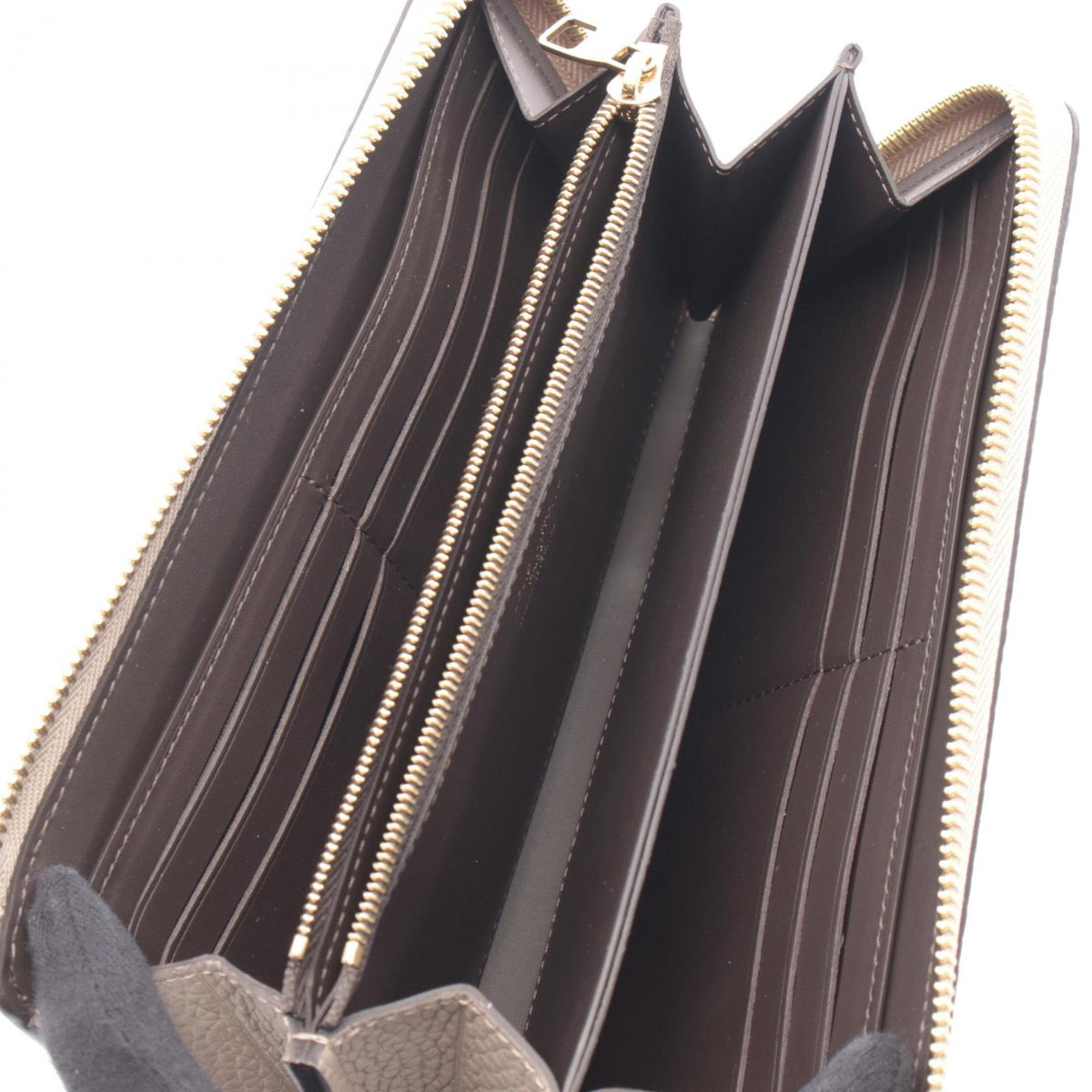 Louis Vuitton Beige Leather Long Wallet (Bi-Fold) (Pre-Owned)