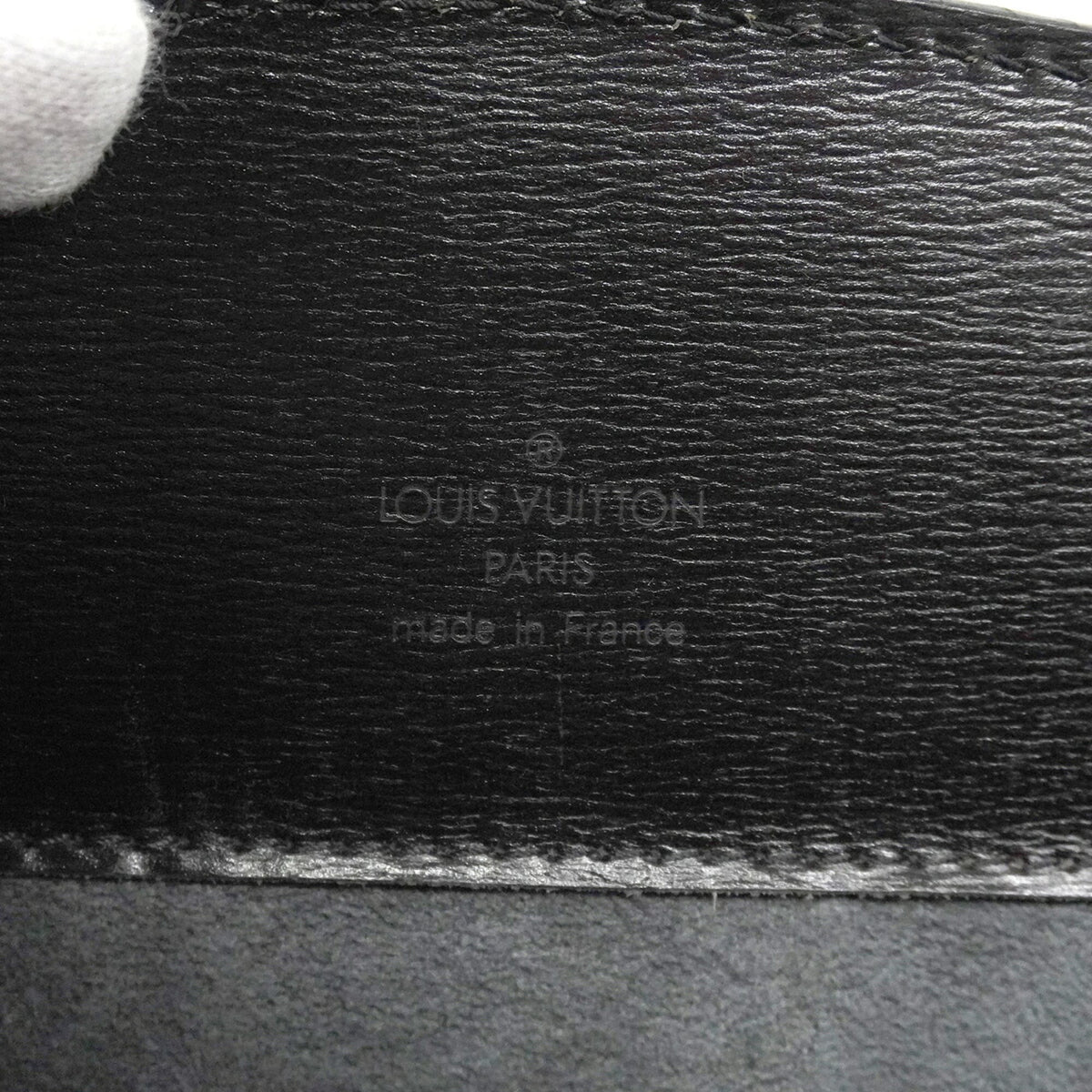 Louis Vuitton Noir Shoulder Bag (Pre-Owned)