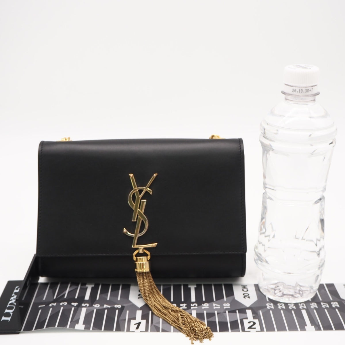 Yves Saint Laurent Black Leather Shoulder Bag (Pre-Owned)