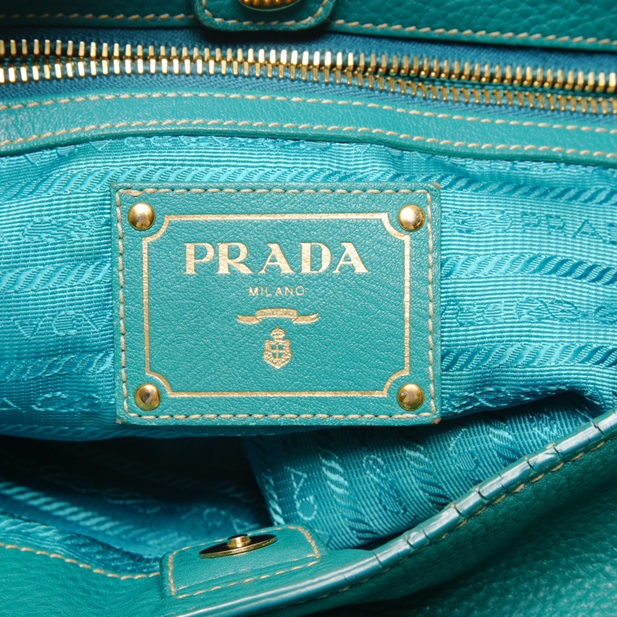 Prada Green Shoulder Bag (Pre-Owned)