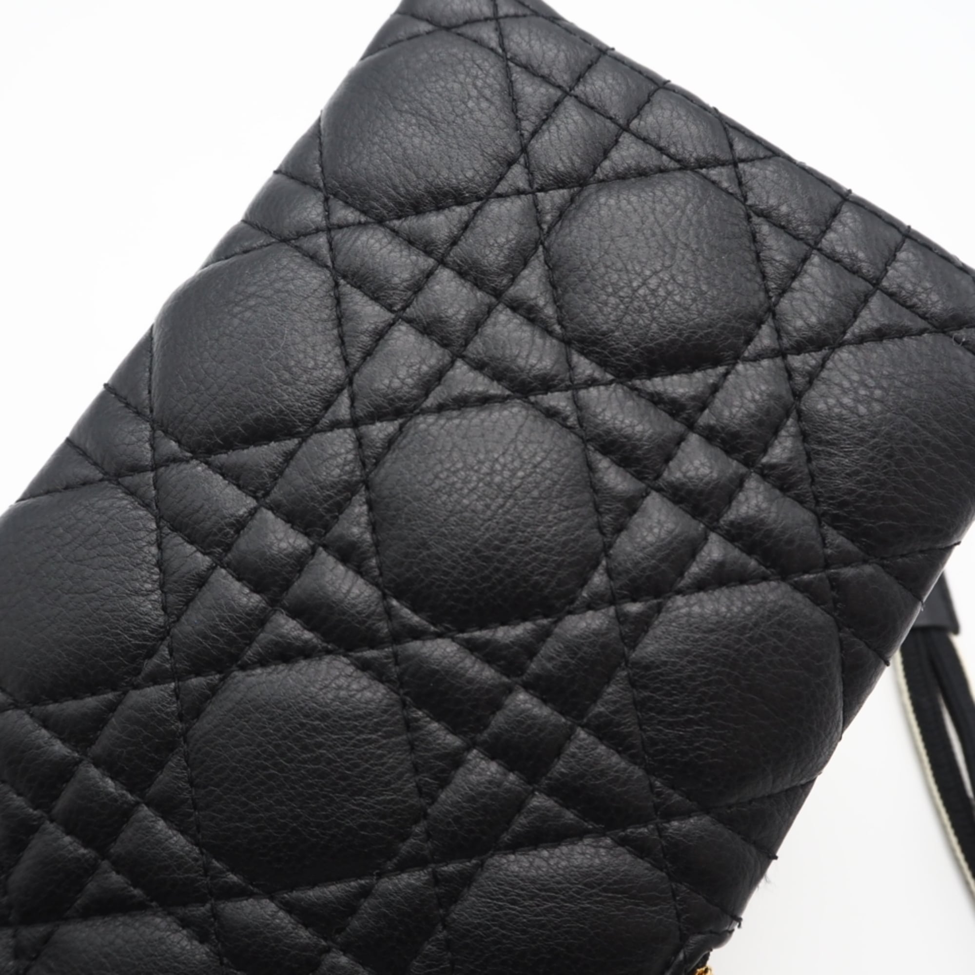 Christian Dior Black White Leather Shoulder Bag (Pre-Owned)
