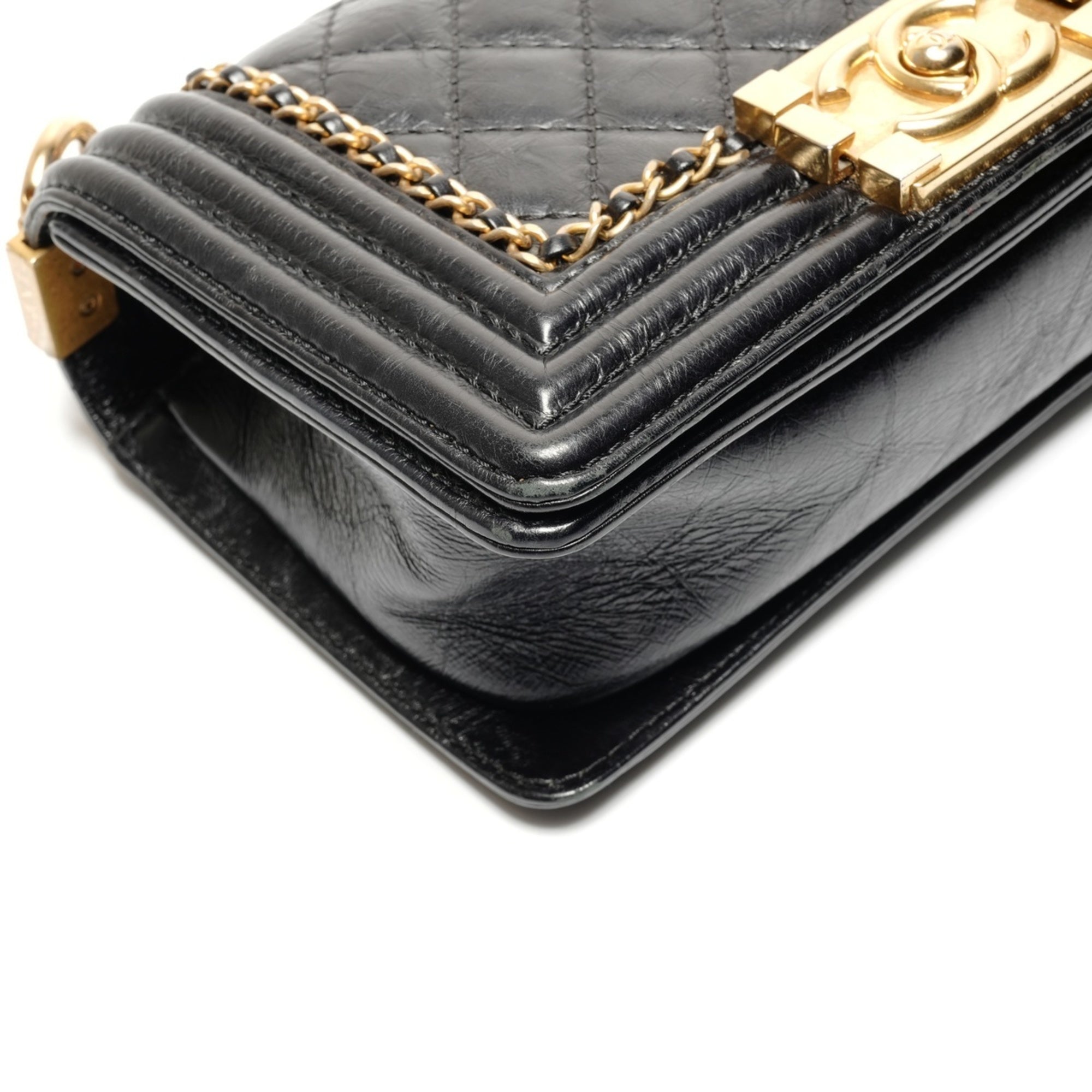 Chanel Black Shoulder Bag (Pre-Owned)