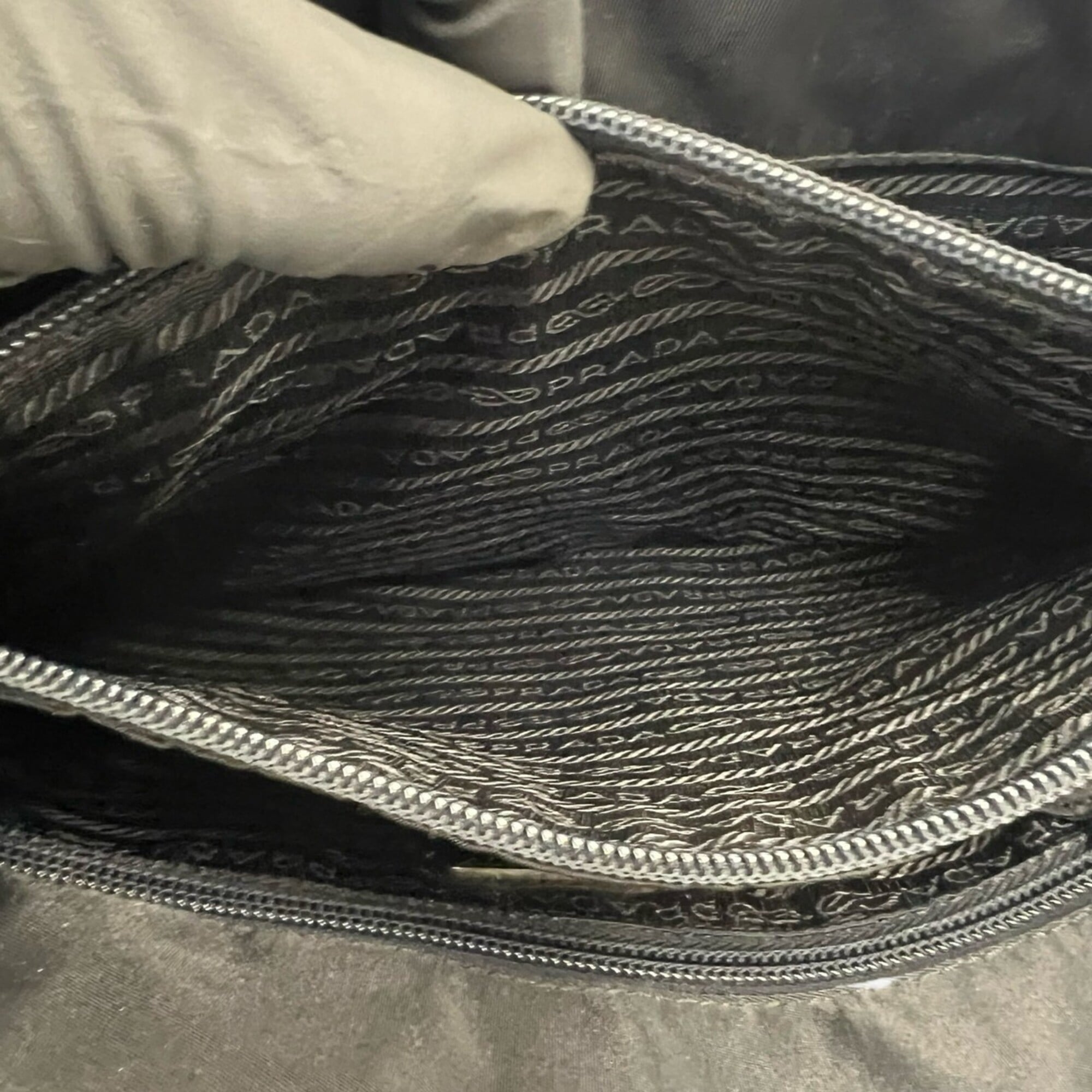 Prada Black Nylon Handbag Shoulder Bag Tote Bag (Pre-Owned)