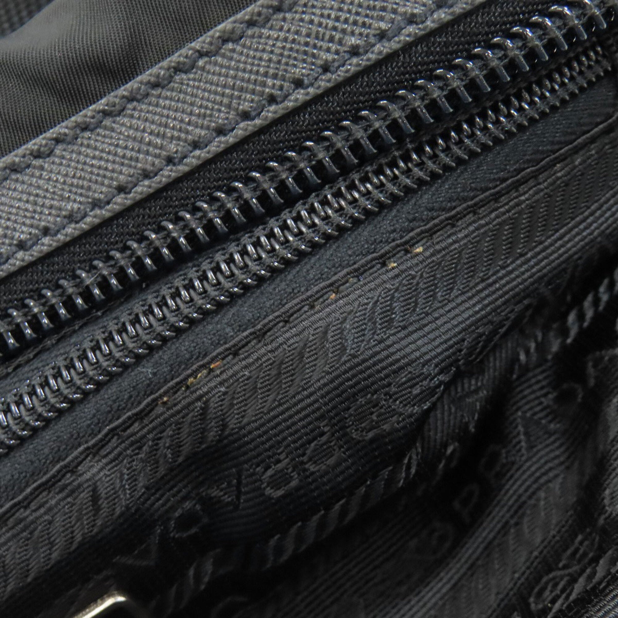 Prada Black Nylon Tote Bag (Pre-Owned)