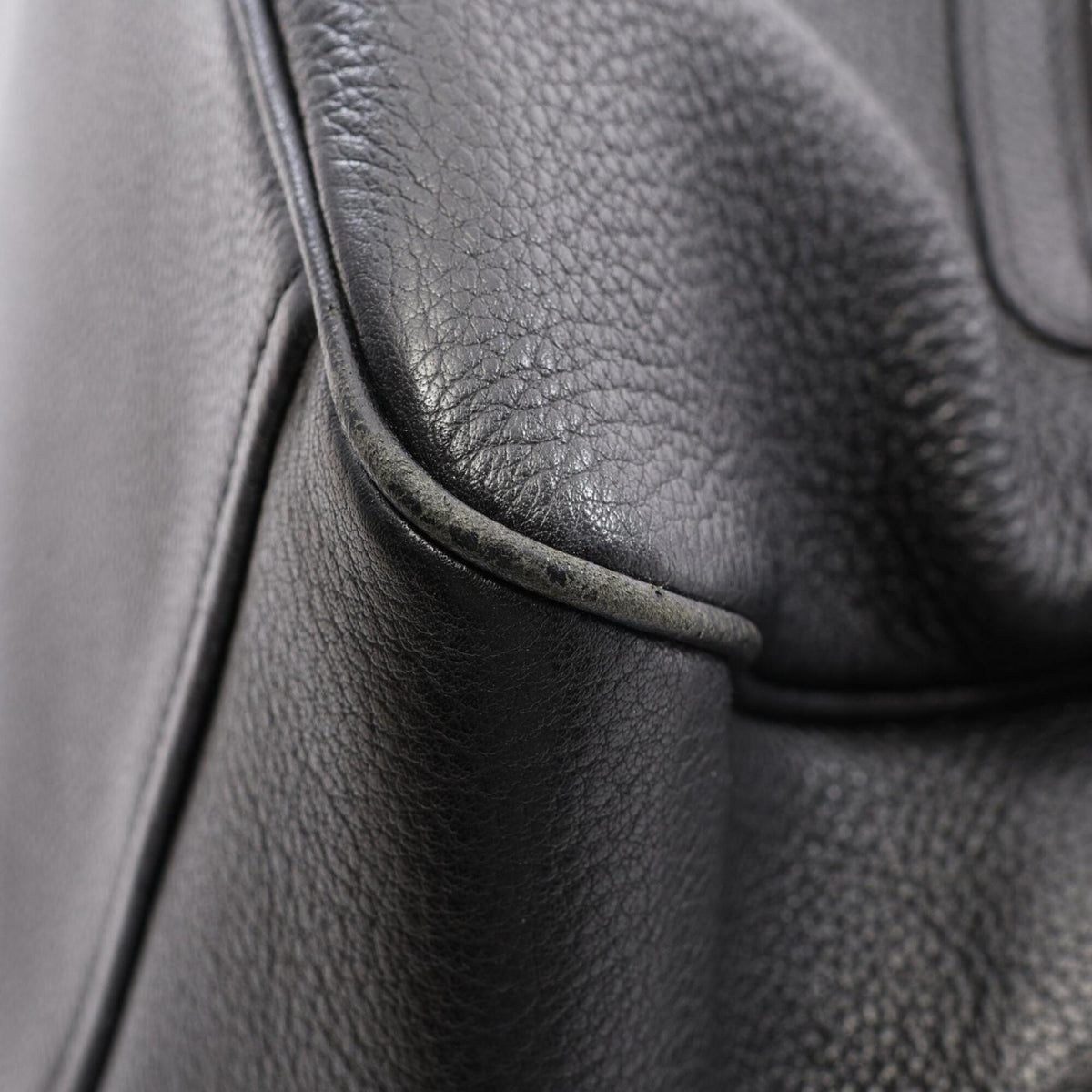 Prada Black Leather Handbag (Pre-Owned)