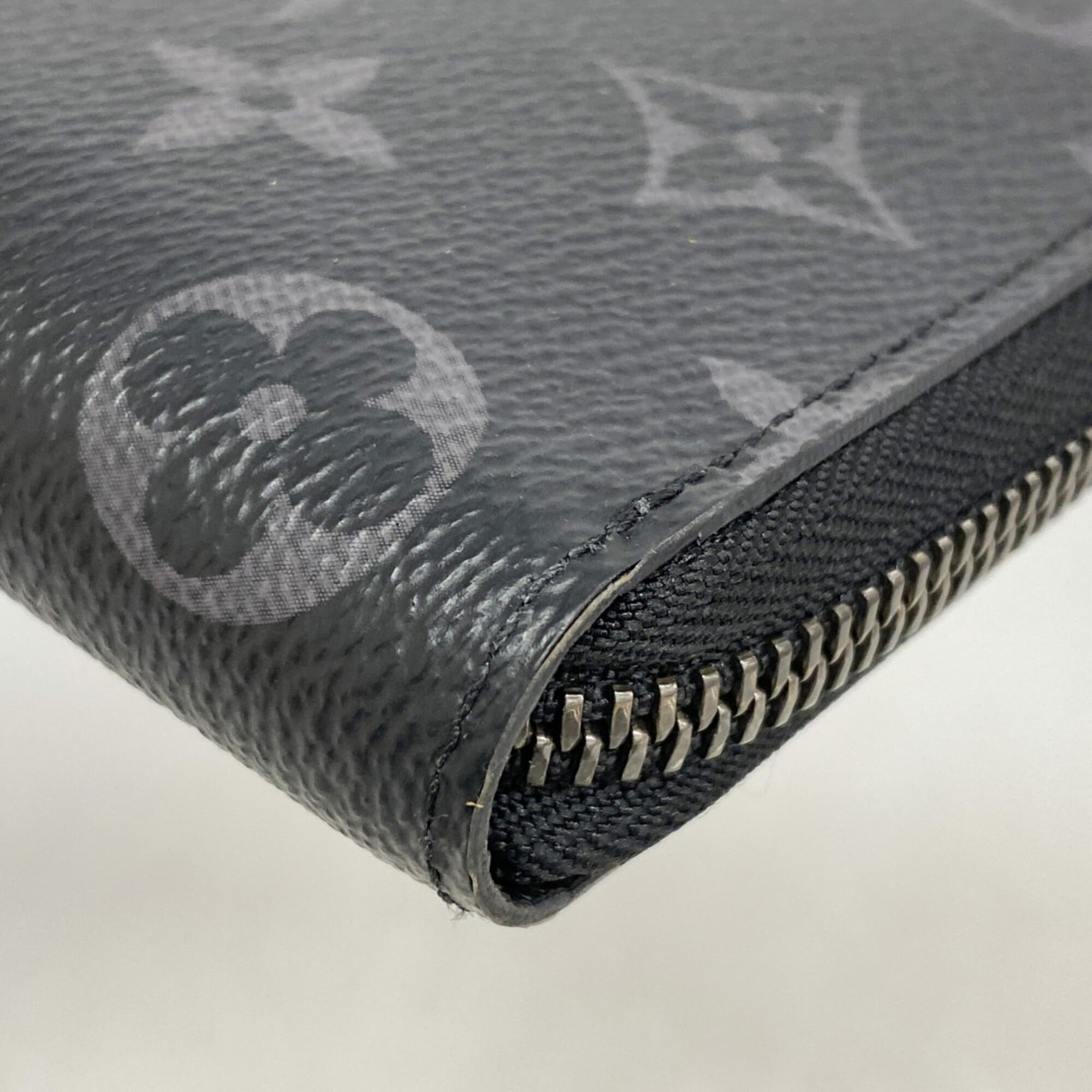 Louis Vuitton Black Long Wallet (Bi-Fold) (Pre-Owned)