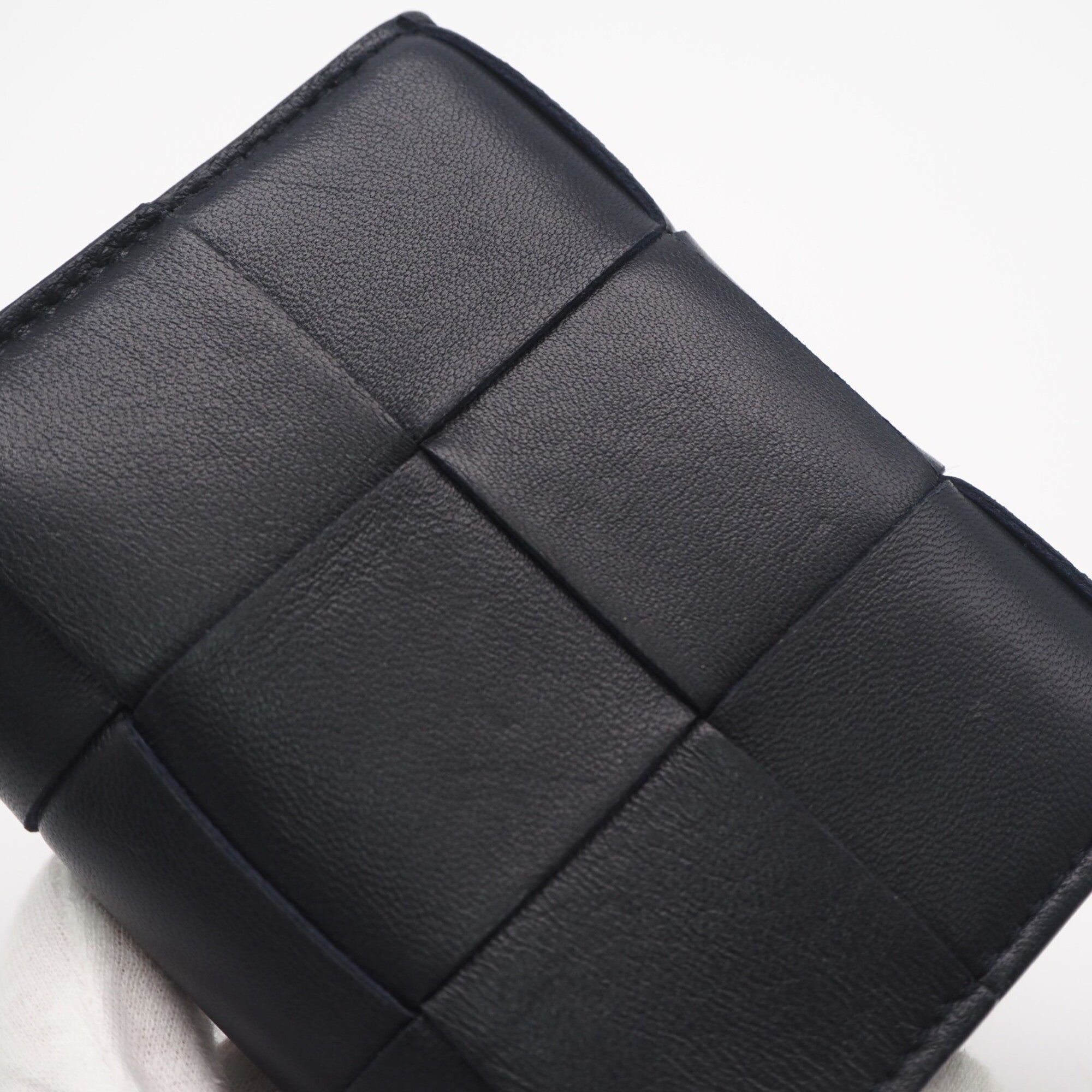 Bottega Veneta Navy Leather Wallet (Tri-Fold) (Pre-Owned)