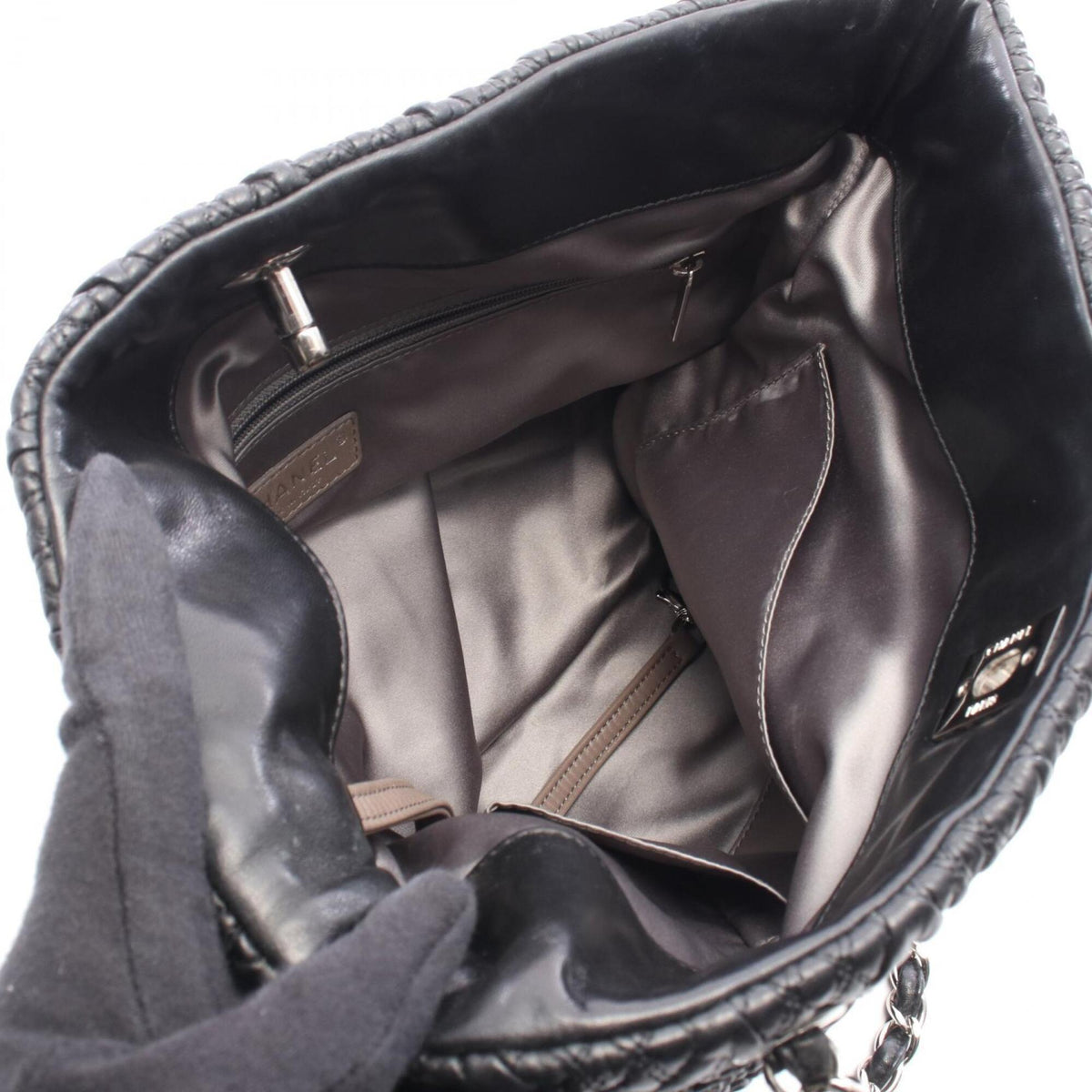 Chanel Black Leather Handbag Tote Bag (Pre-Owned)