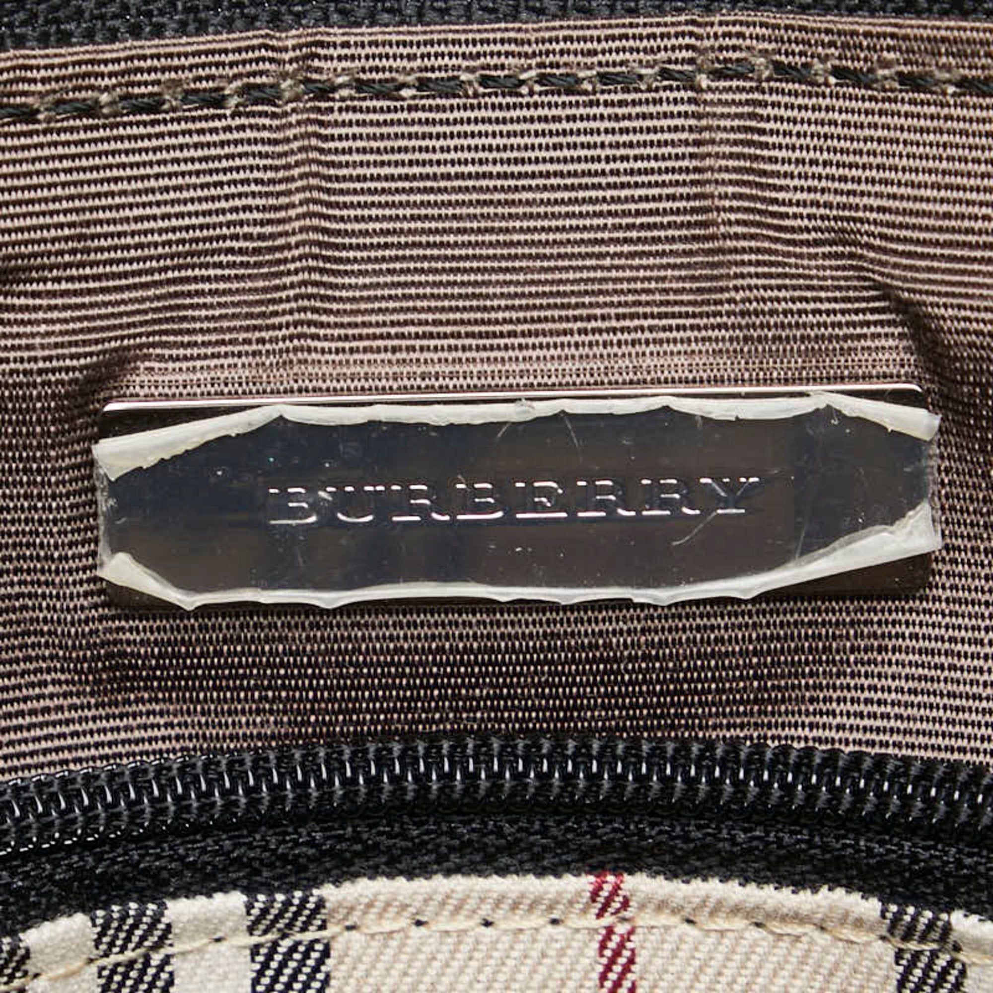 Burberry Black Leather Shoulder Bag (Pre-Owned)