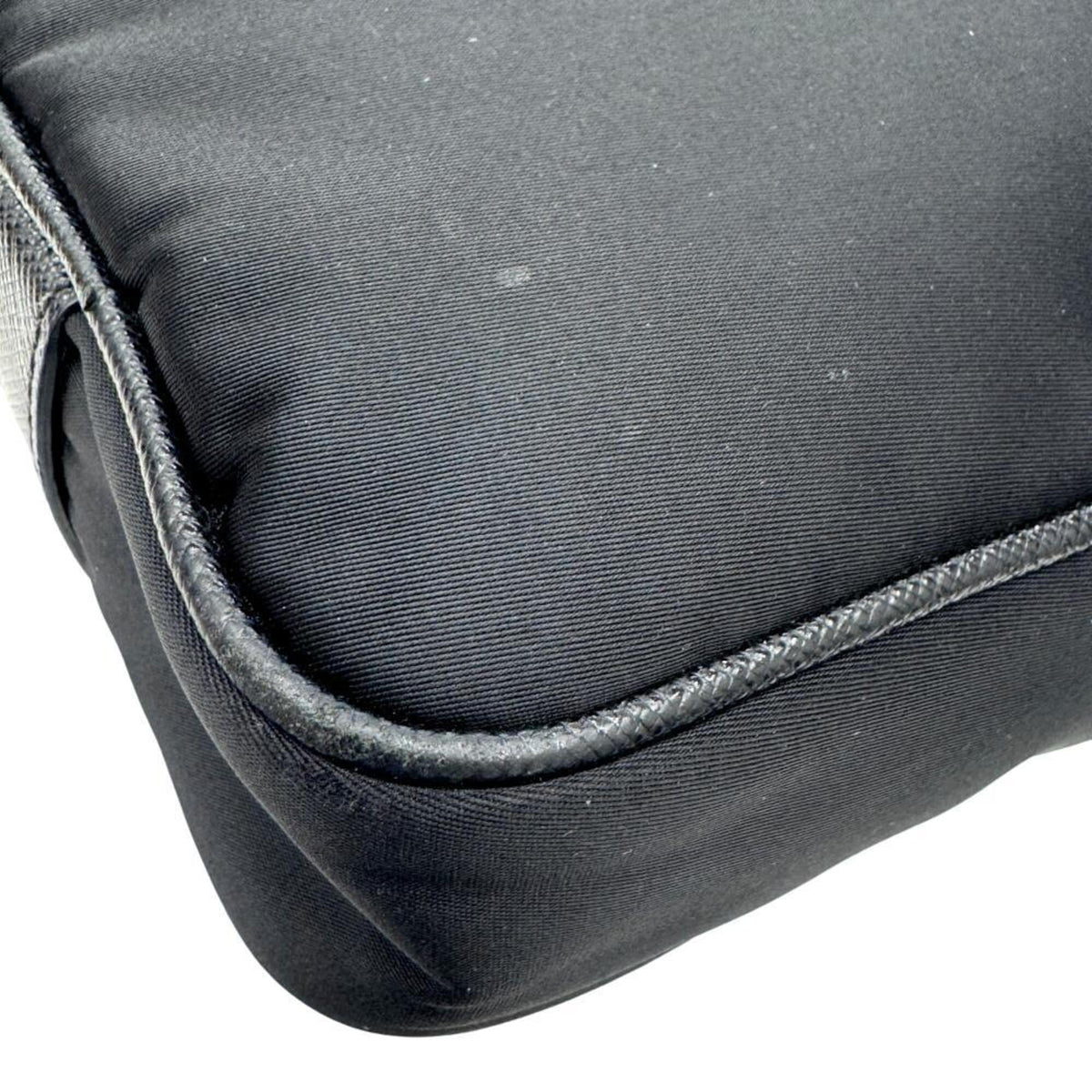 Prada Black Nylon Shoulder Bag (Pre-Owned)