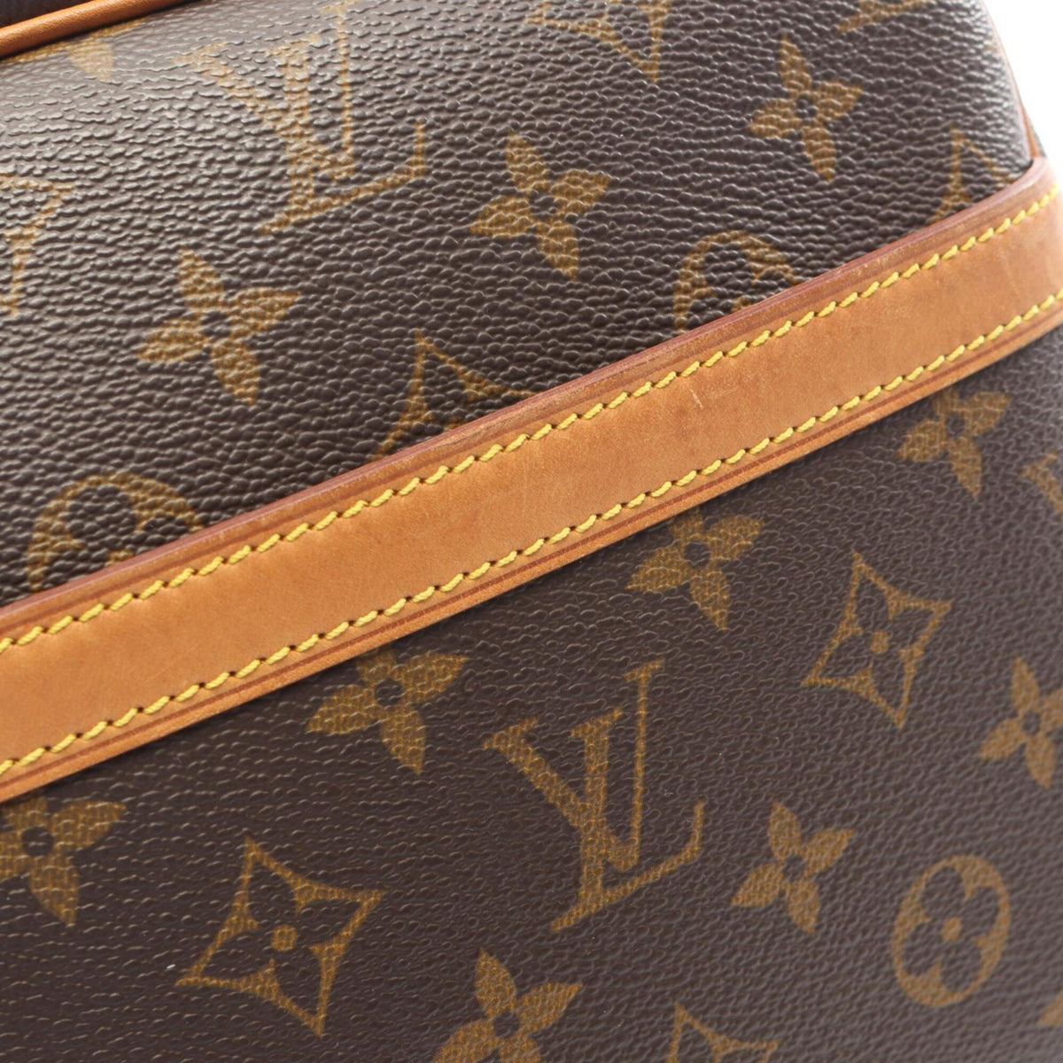 Louis Vuitton Brown Monogram Monogram Leather Handbag Shoulder Bag (Pre-Owned)