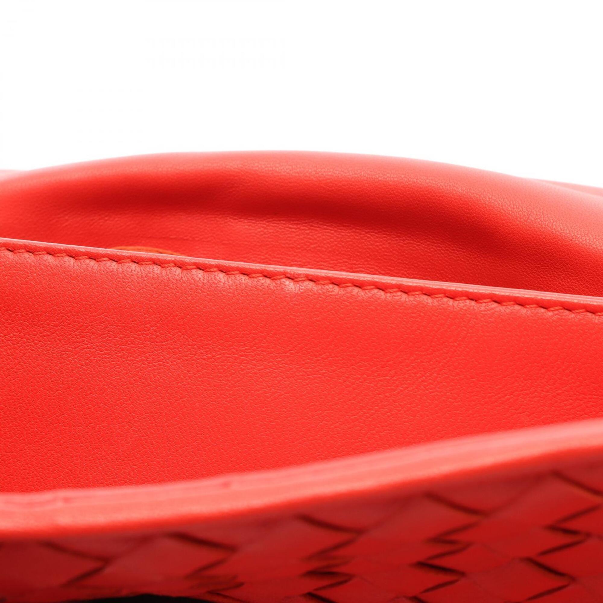 Bottega Veneta Red Color Leather Shoulder Bag (Pre-Owned)