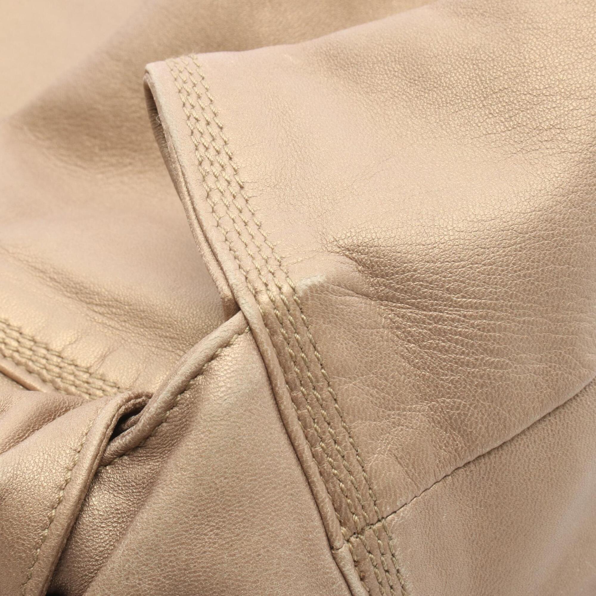 Loewe Gold Leather Handbag (Pre-Owned)