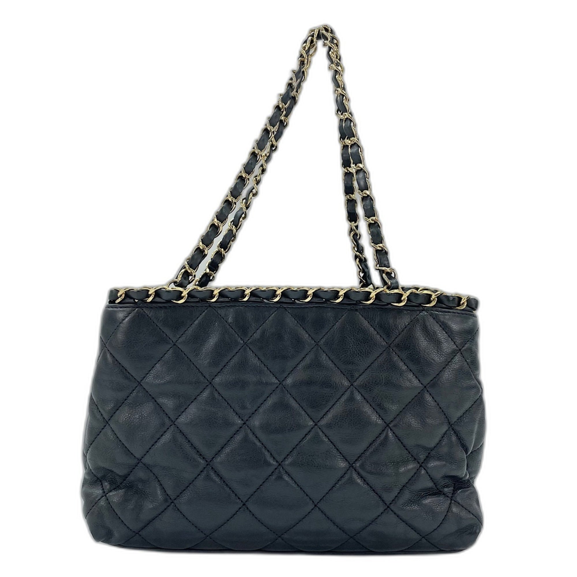Chanel Black Shoulder Bag (Pre-Owned)