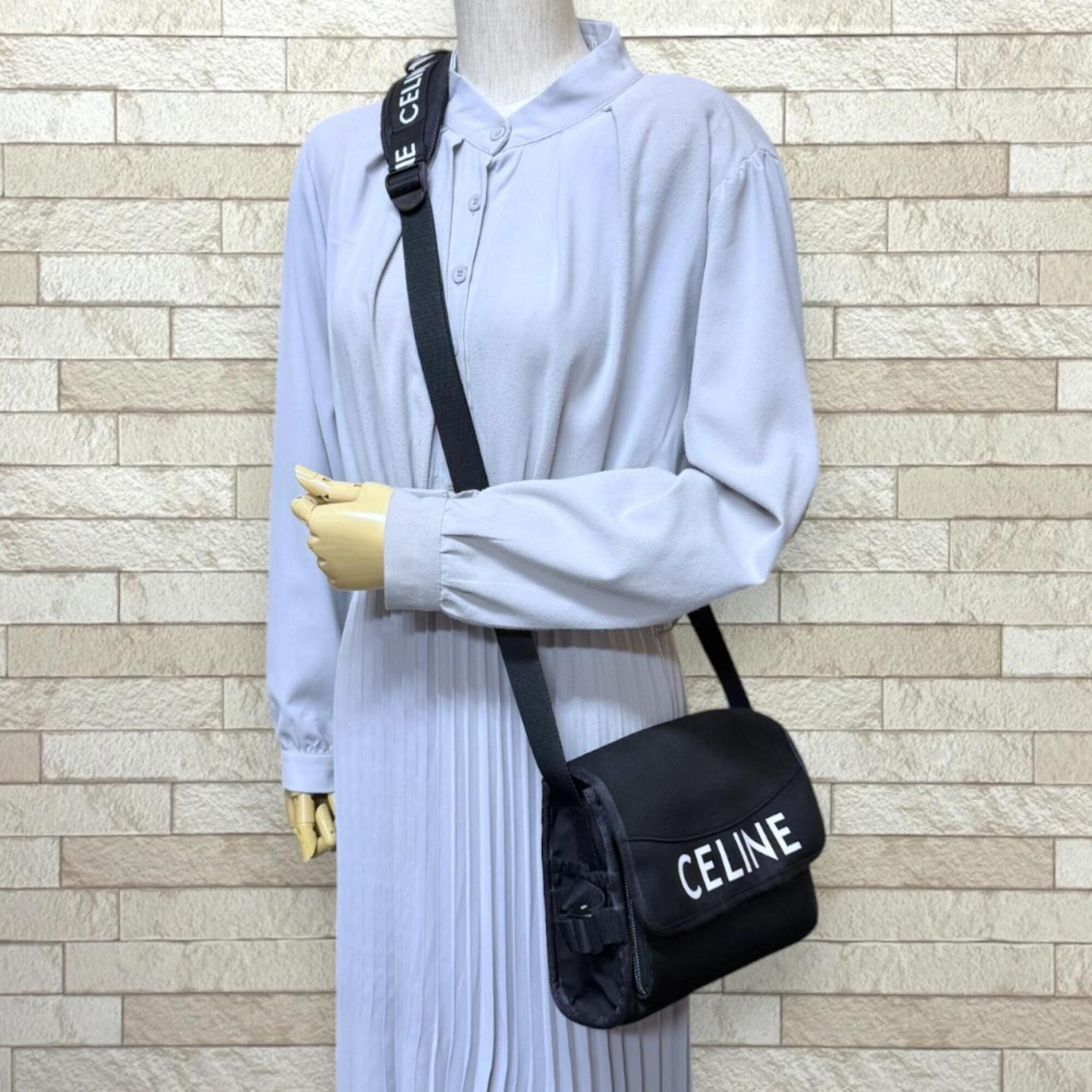 Celine Black Nylon Messenger Bag Shoulder Bag (Pre-Owned)