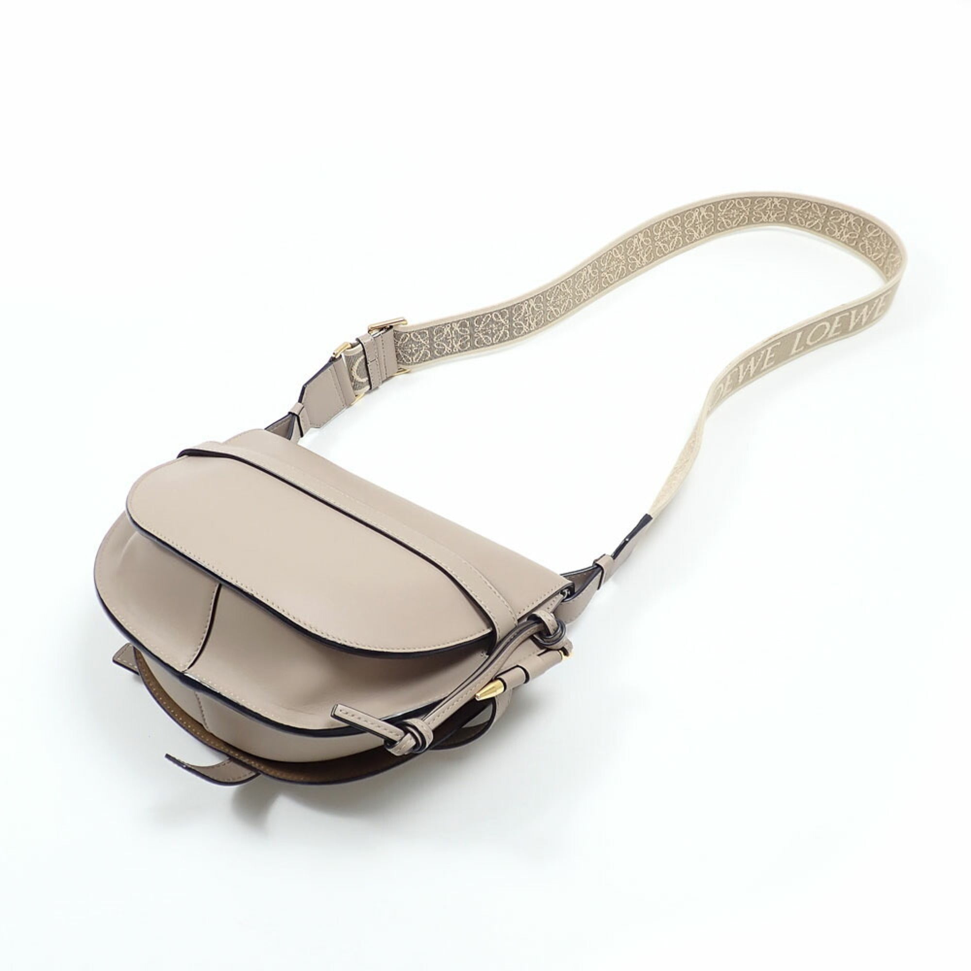 Loewe Sand Leather Jacquard Shoulder Bag (Pre-Owned)