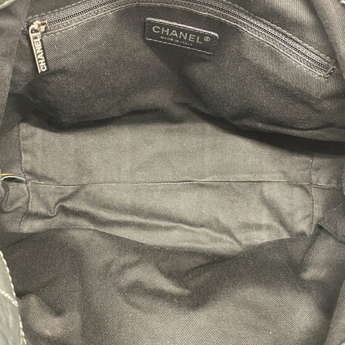 Chanel Dark Green Leather Tote Bag (Pre-Owned)