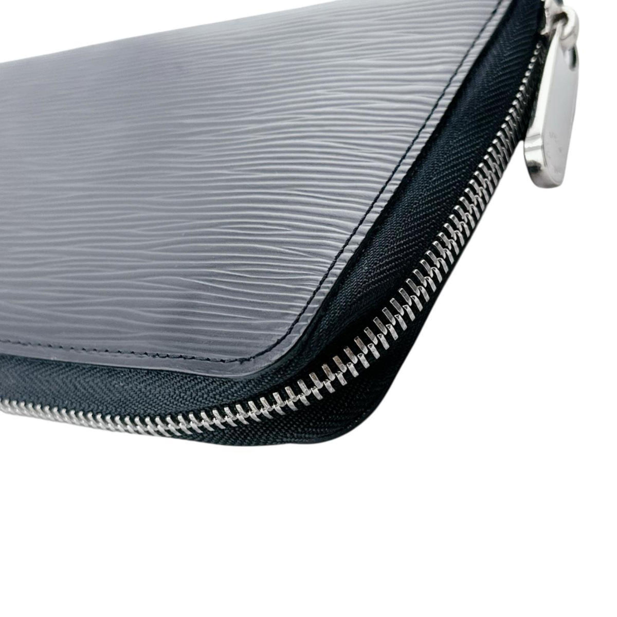 Louis Vuitton Noir Epi Leather Long Wallet (Bi-Fold) (Pre-Owned)