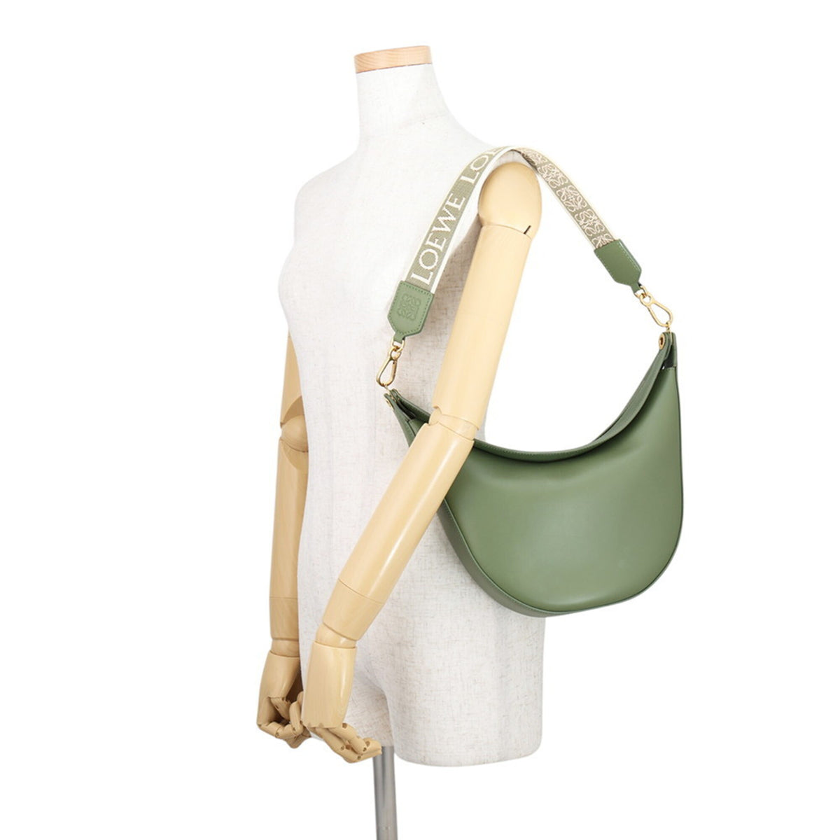 Loewe Khaki Leather Shoulder Bag (Pre-Owned)
