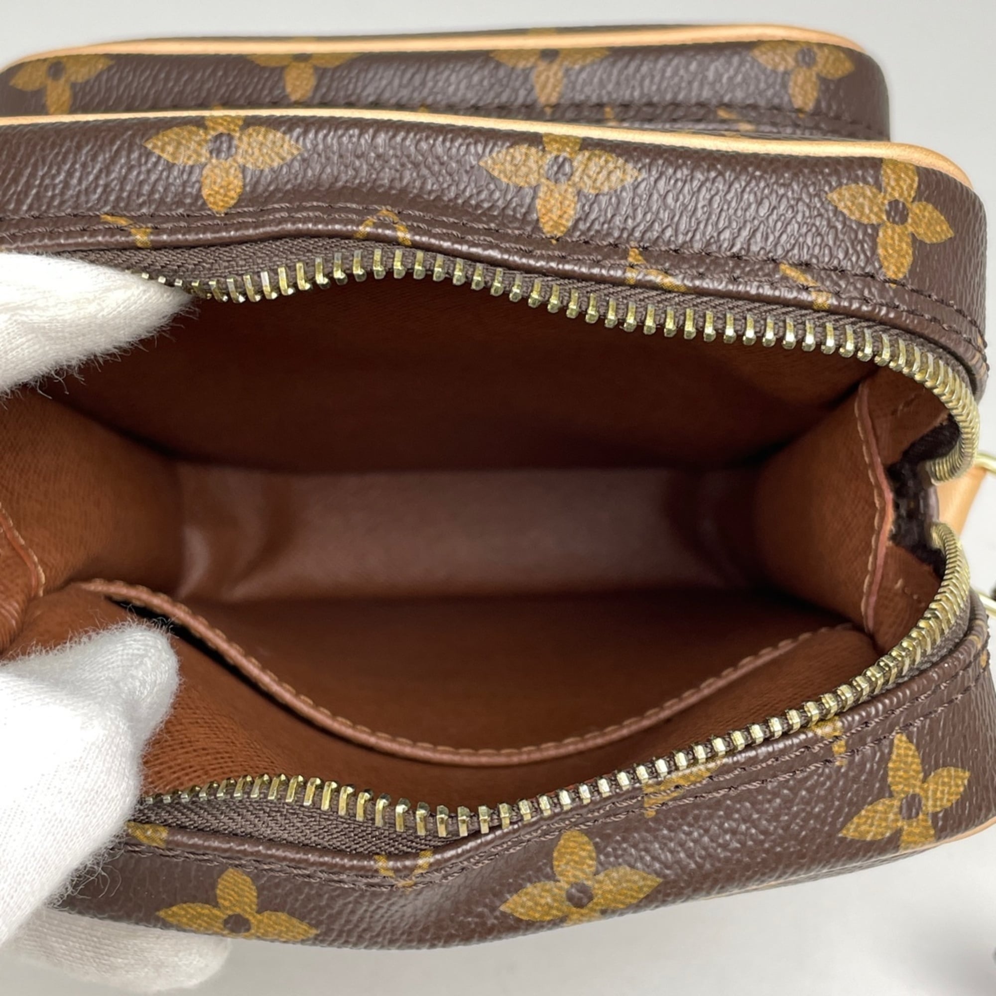 Louis Vuitton Brown Monogram Shoulder Bag (Pre-Owned)