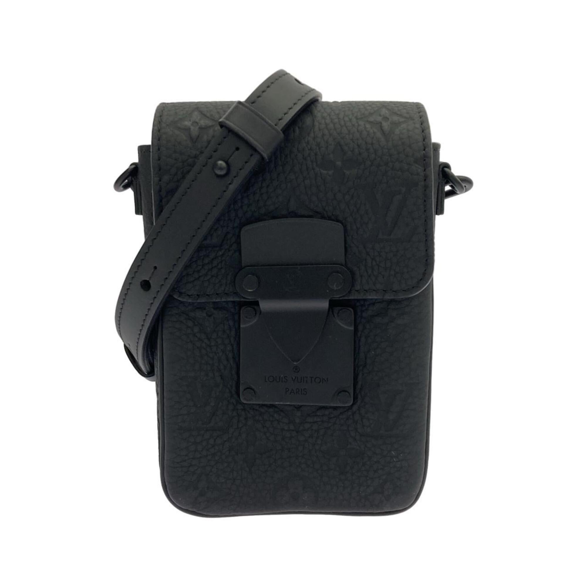 Louis Vuitton Black Leather Shoulder Bag (Pre-Owned)