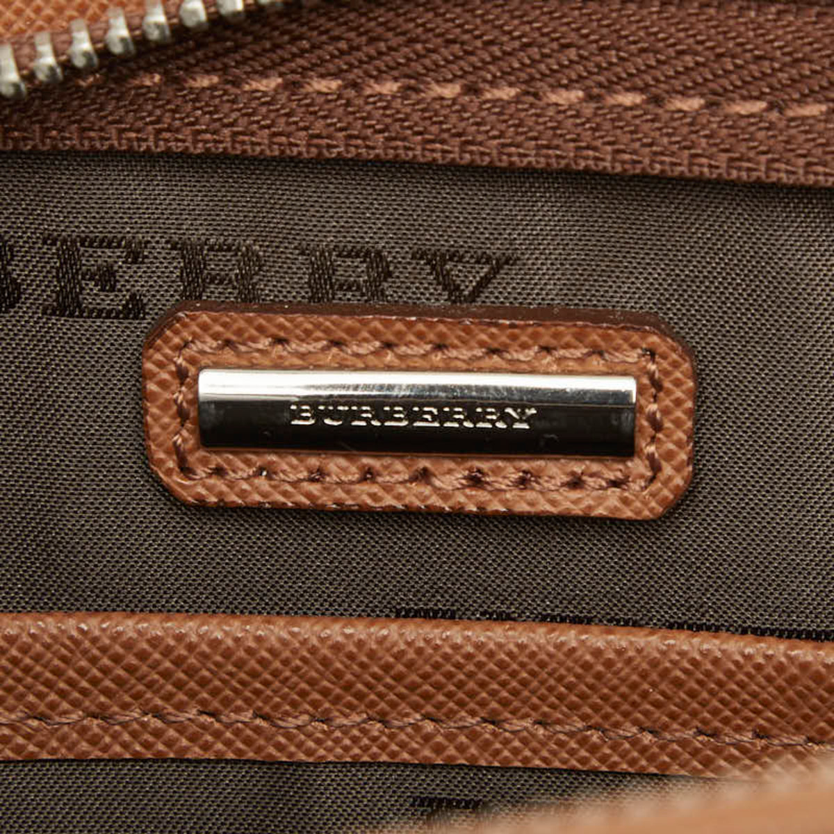 Burberry Brown Leather Clutch Bag (Pre-Owned)