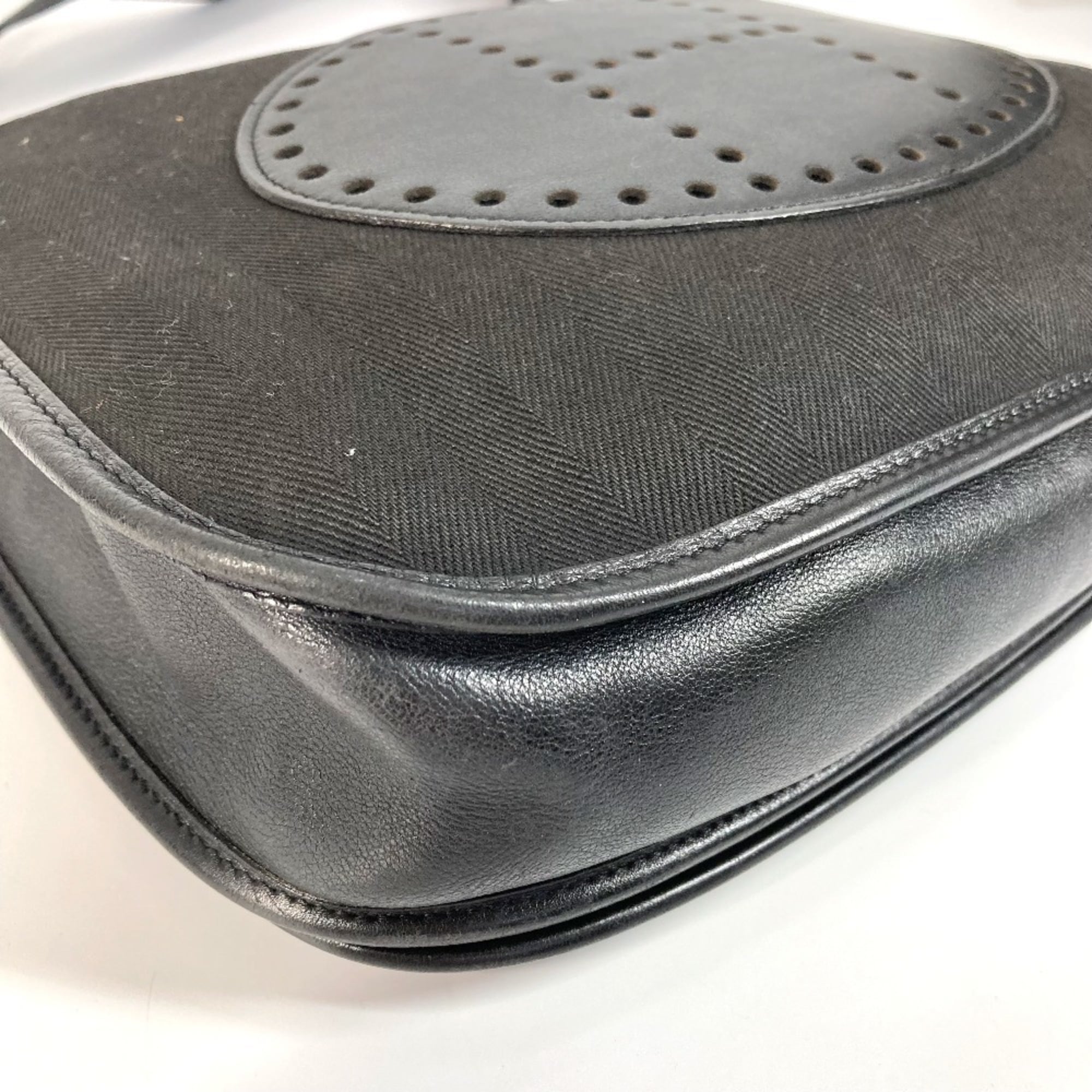 Hermes Black Leather Canvas Pochette Shoulder Bag (Pre-Owned)