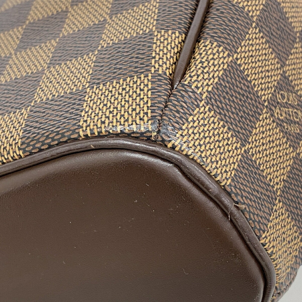 Louis Vuitton Ebene Handbag (Pre-Owned)