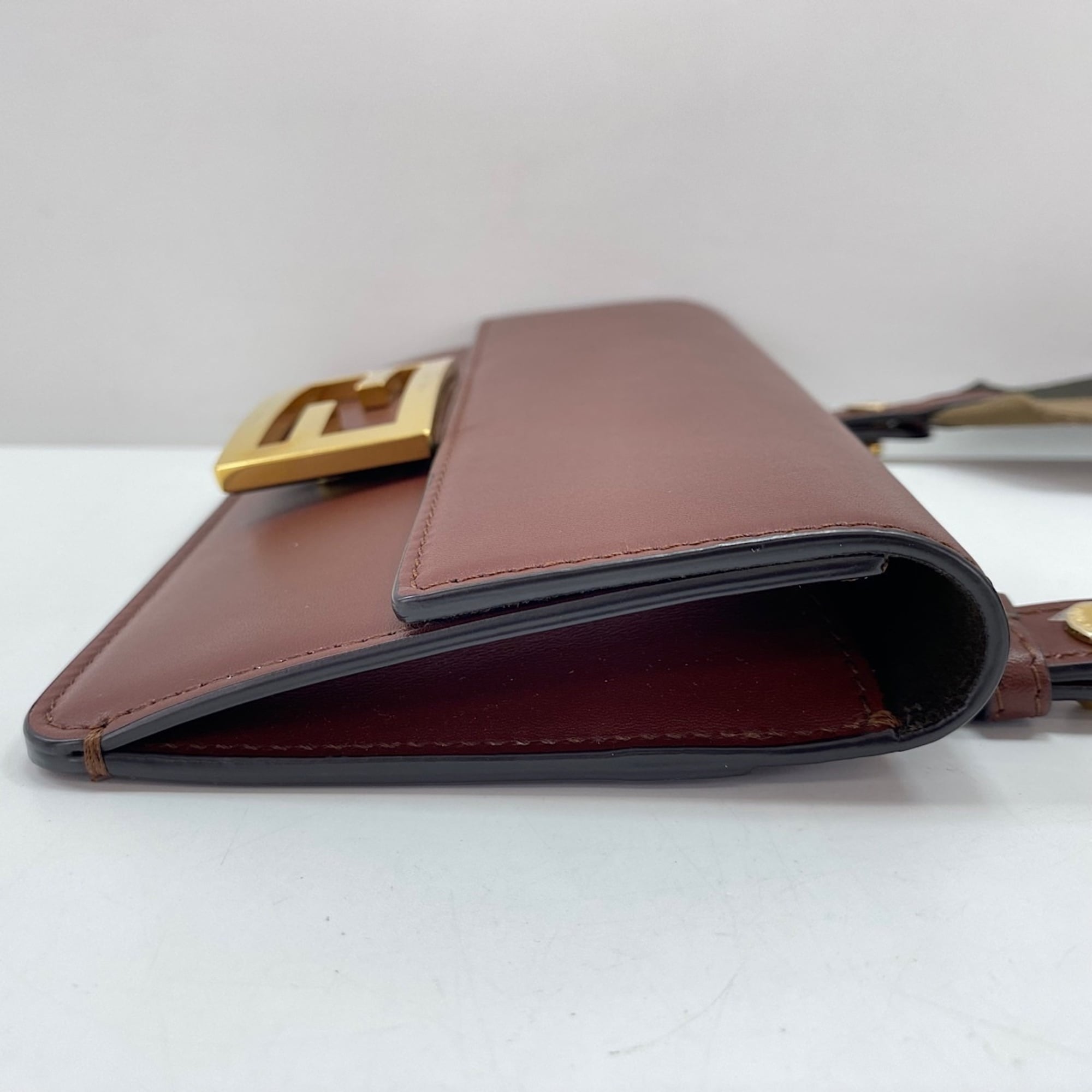Fendi Brown Shoulder Bag (Pre-Owned)