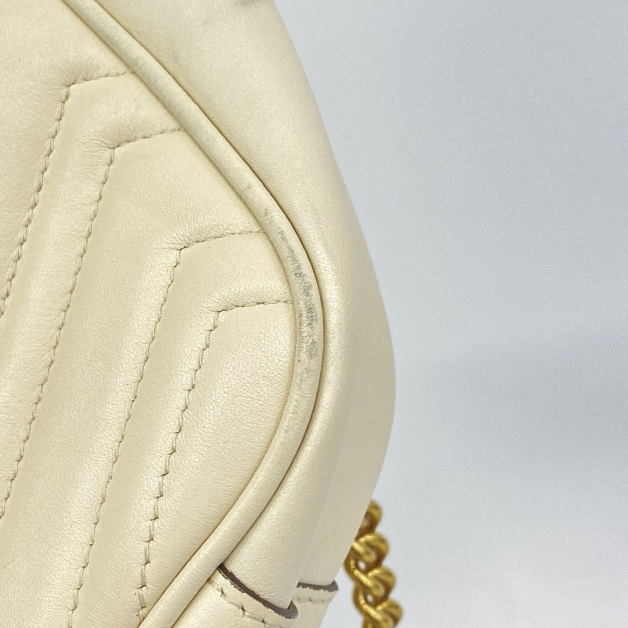Gucci White Leather Shoulder Bag (Pre-Owned)