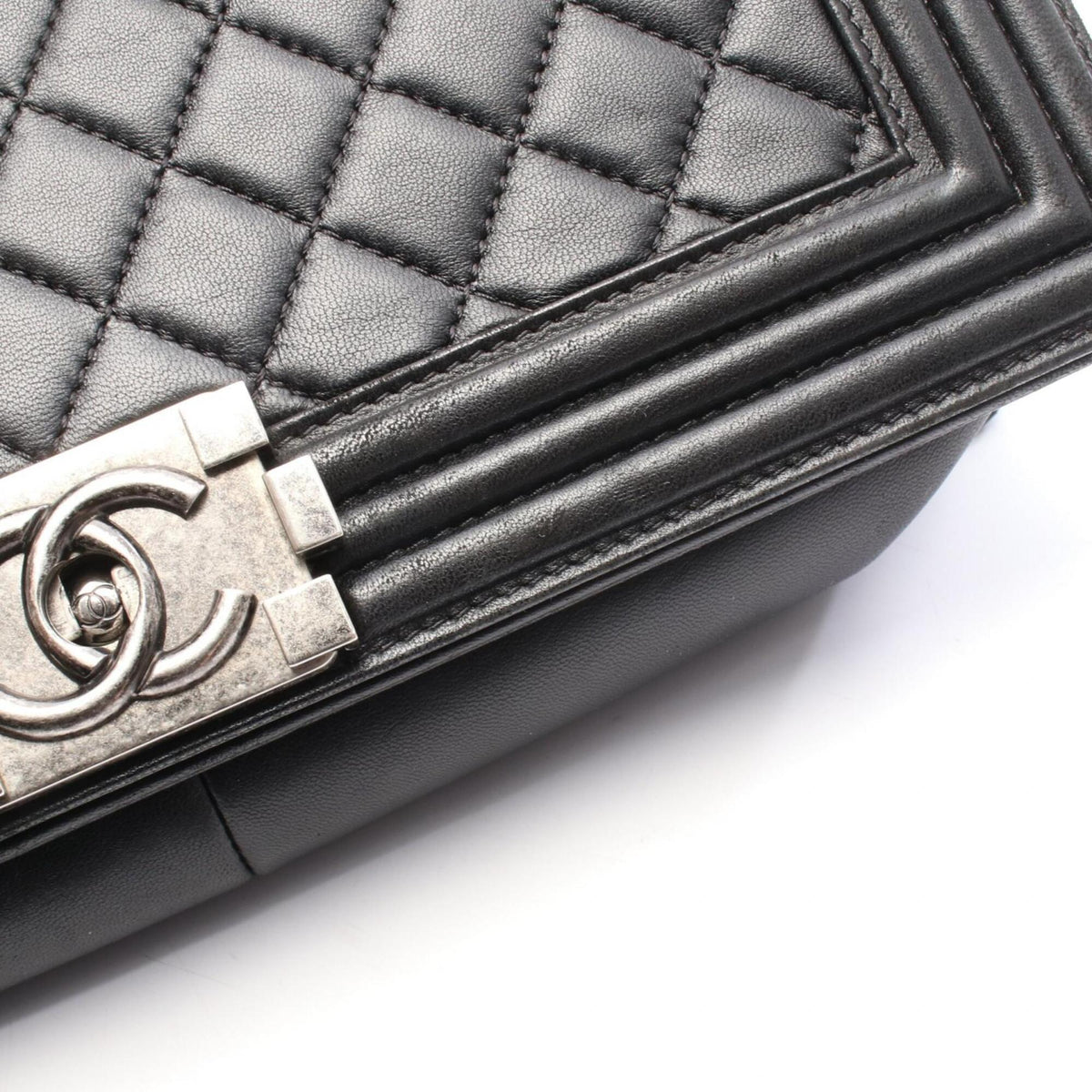 Chanel Black Leather Handbag Shoulder Bag (Pre-Owned)