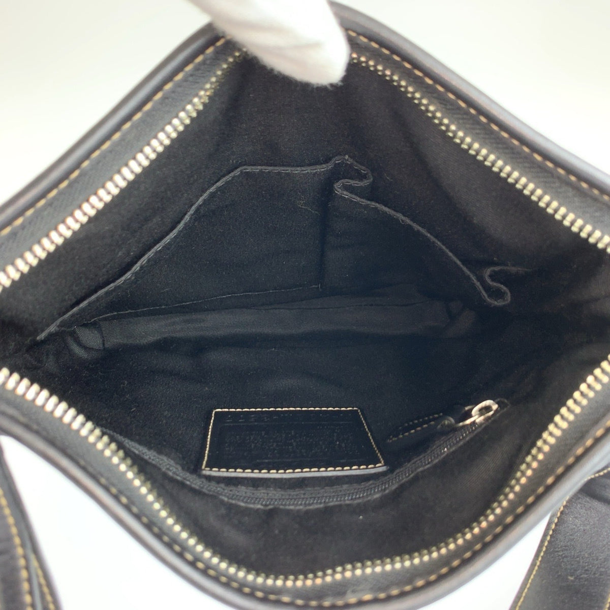 Coach Black Canvas Leather Shoulder Bag (Pre-Owned)