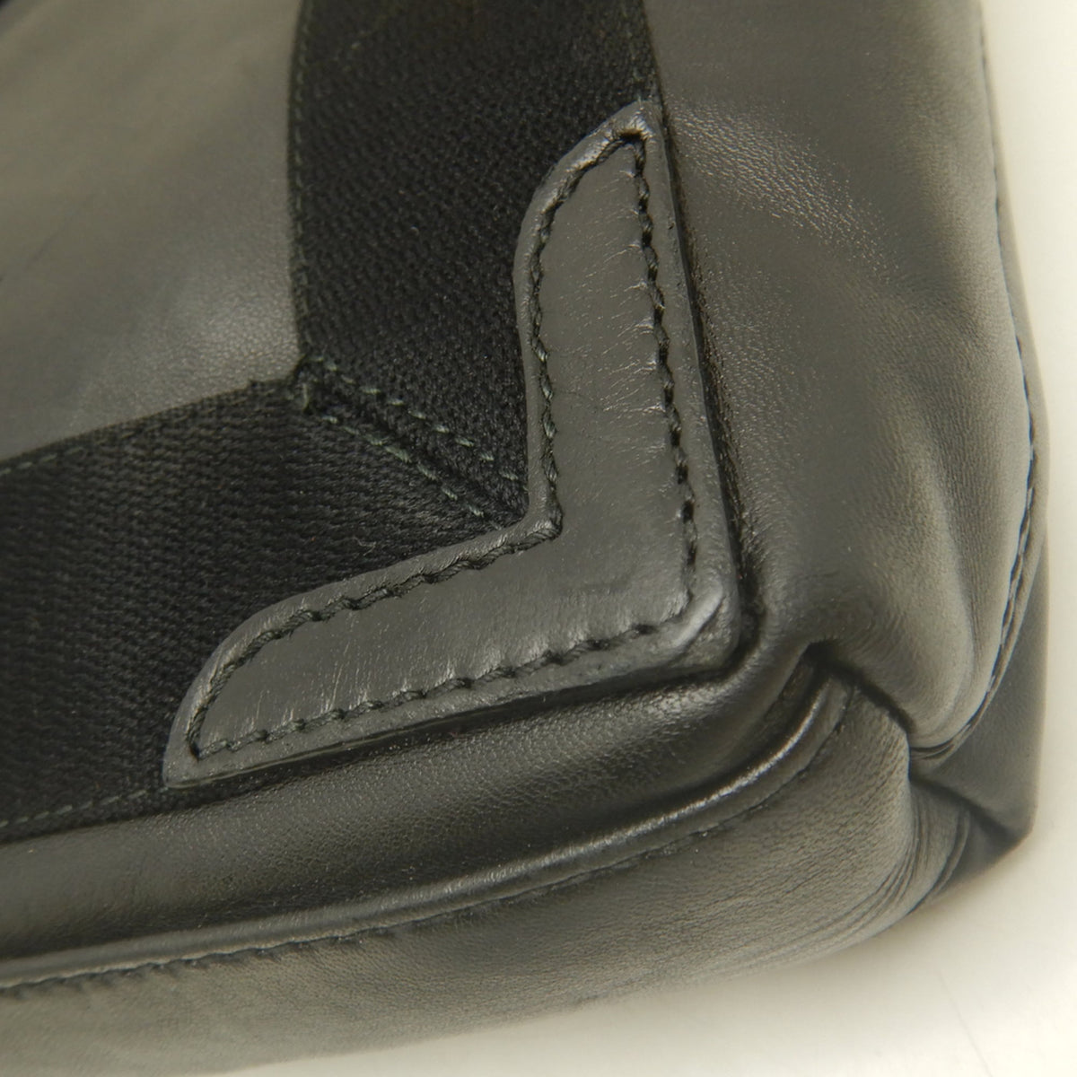 Balenciaga Black Leather Handbag Pouch (Pre-Owned)