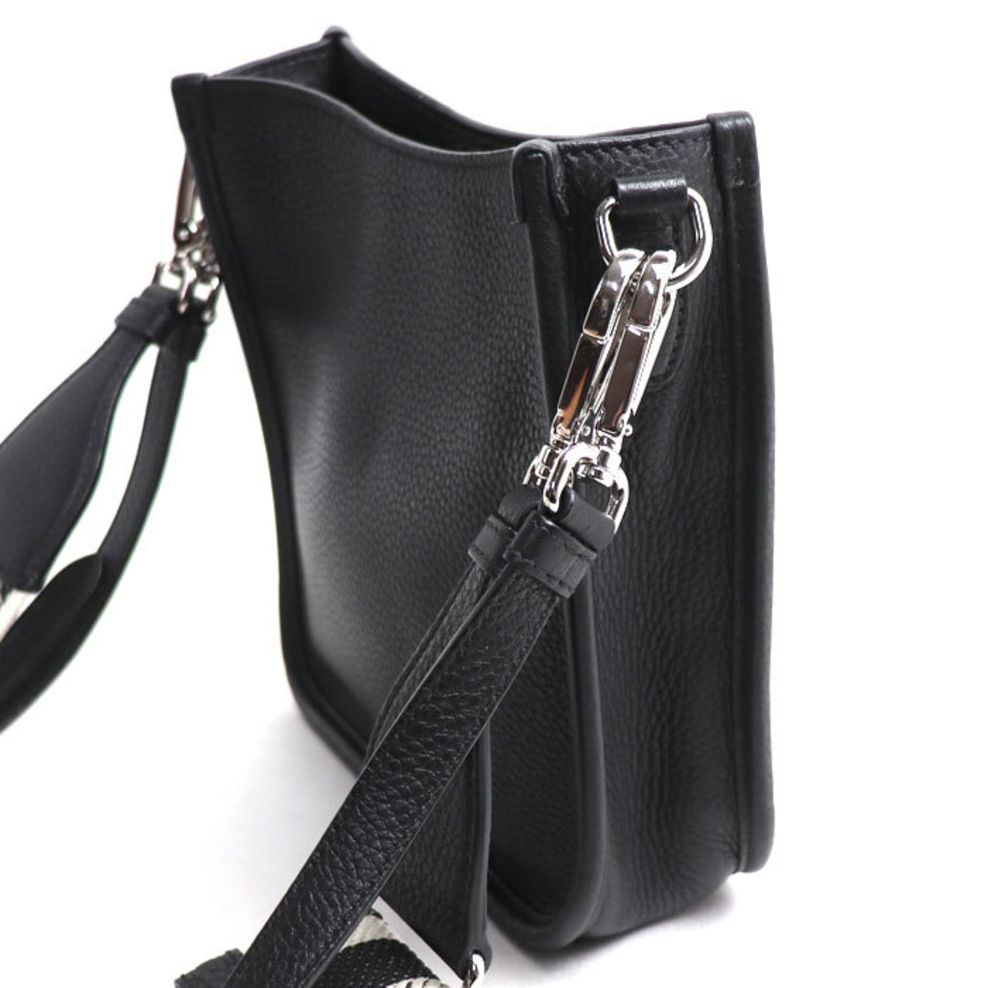 Prada Black Leather Shoulder Bag (Pre-Owned)