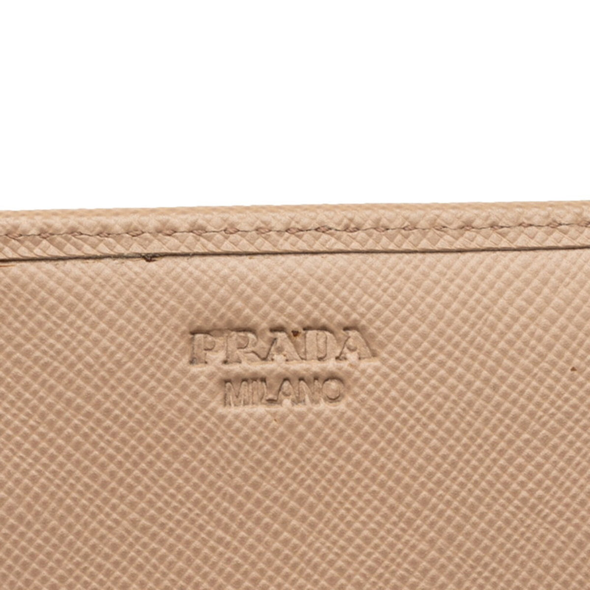 Prada Beige Leather Long Wallet (Bi-Fold) (Pre-Owned)