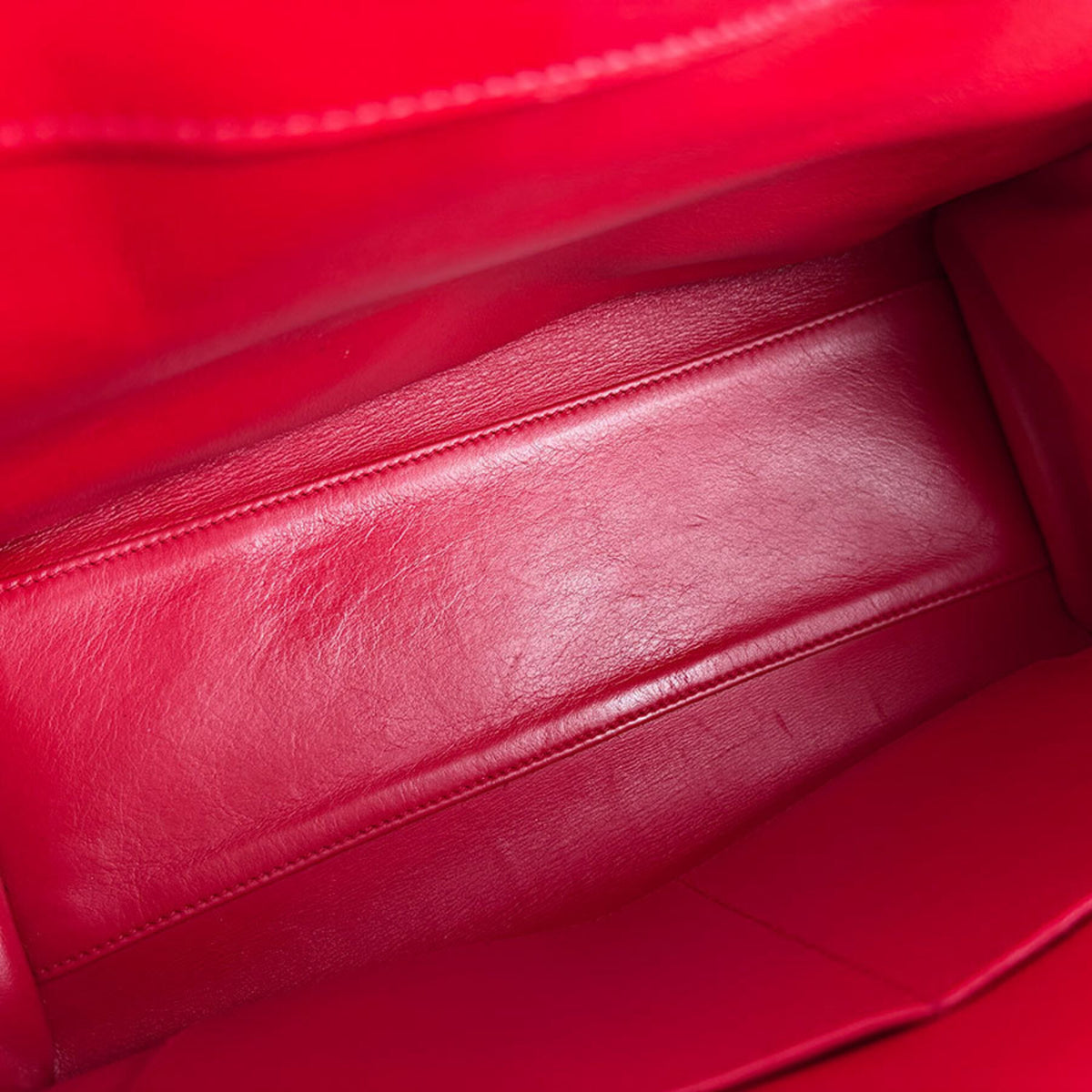 Louis Vuitton Red Color Leather Handbag Shoulder Bag (Pre-Owned)