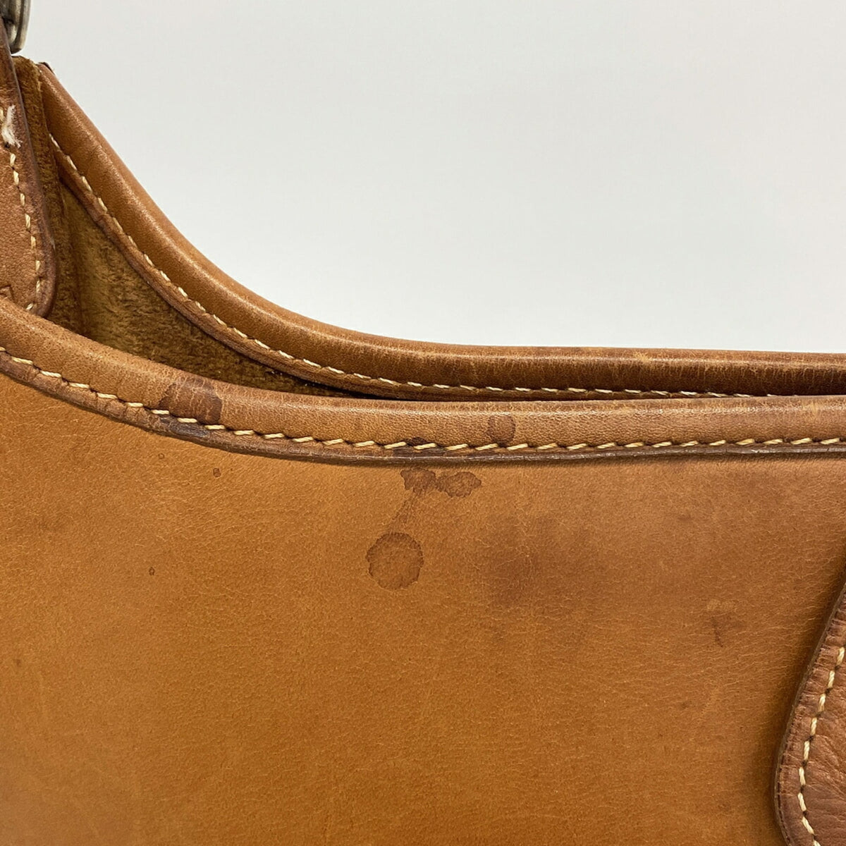 Hermes Natural Vache Leather Shoulder Bag (Pre-Owned)