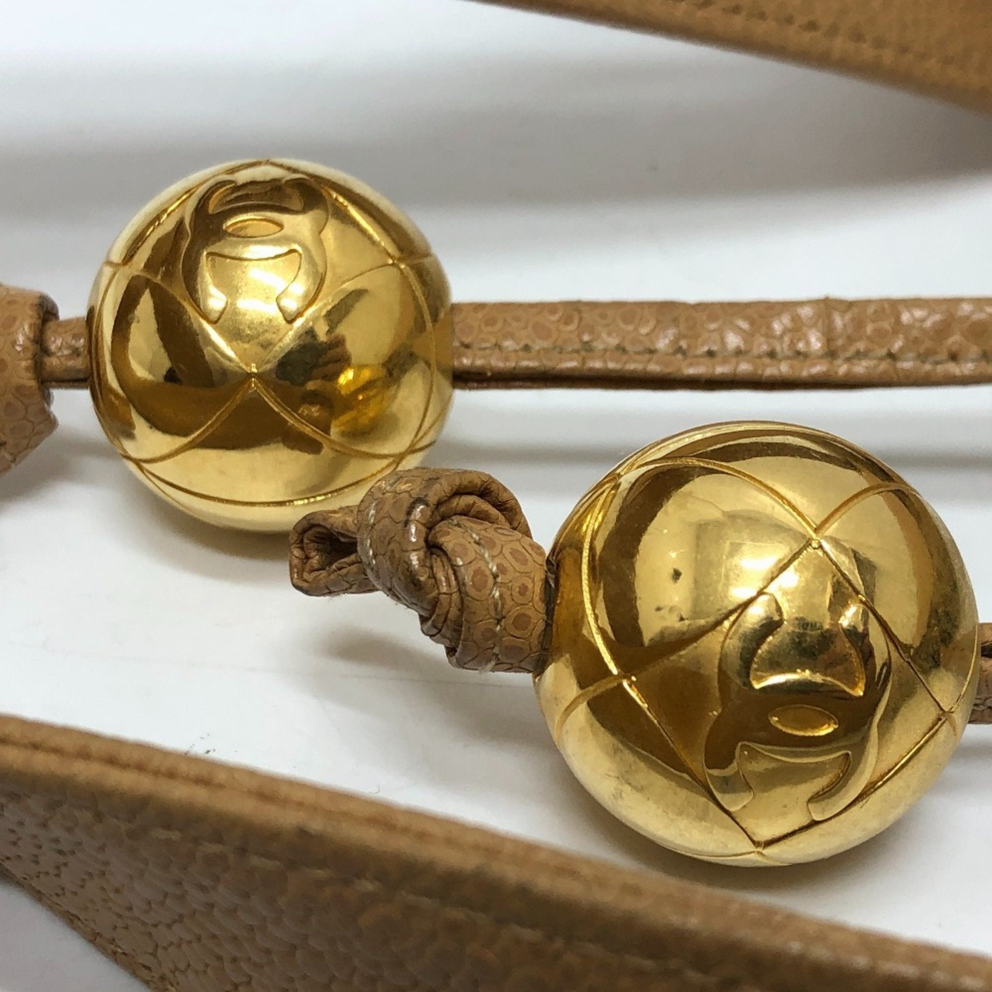 Chanel Beige Grained Calfskin Tote Bag (Pre-Owned)