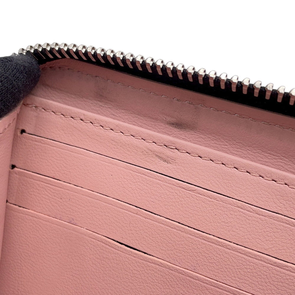 Louis Vuitton Mahina Pink Mahina Leather Long Wallet (Bi-Fold) (Pre-Owned)